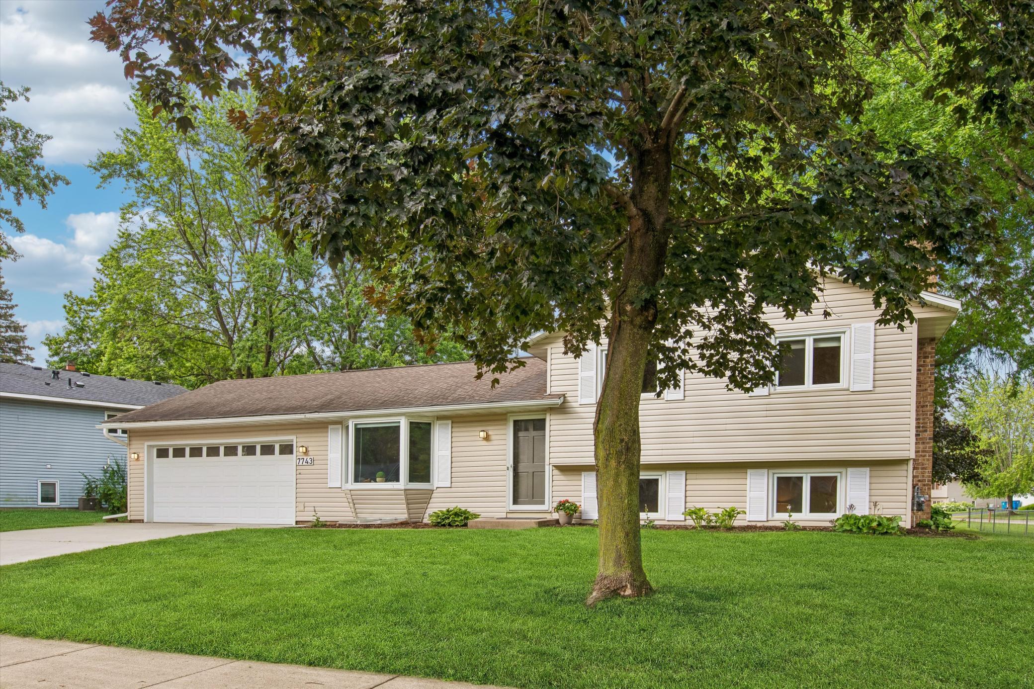 7743 Countryside Dr, Bloomington, MN 55438