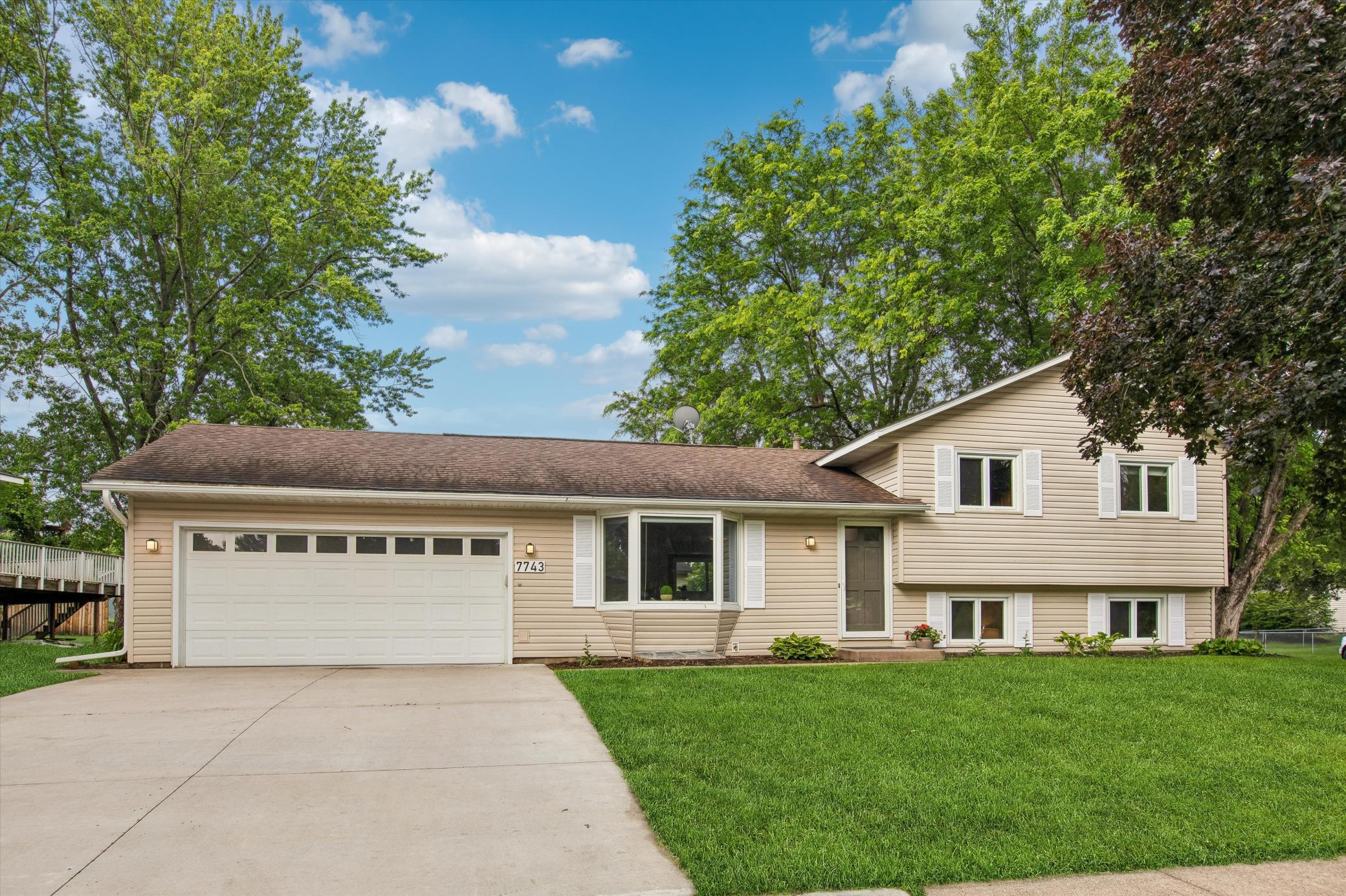 7743 Countryside Dr, Bloomington, MN 55438