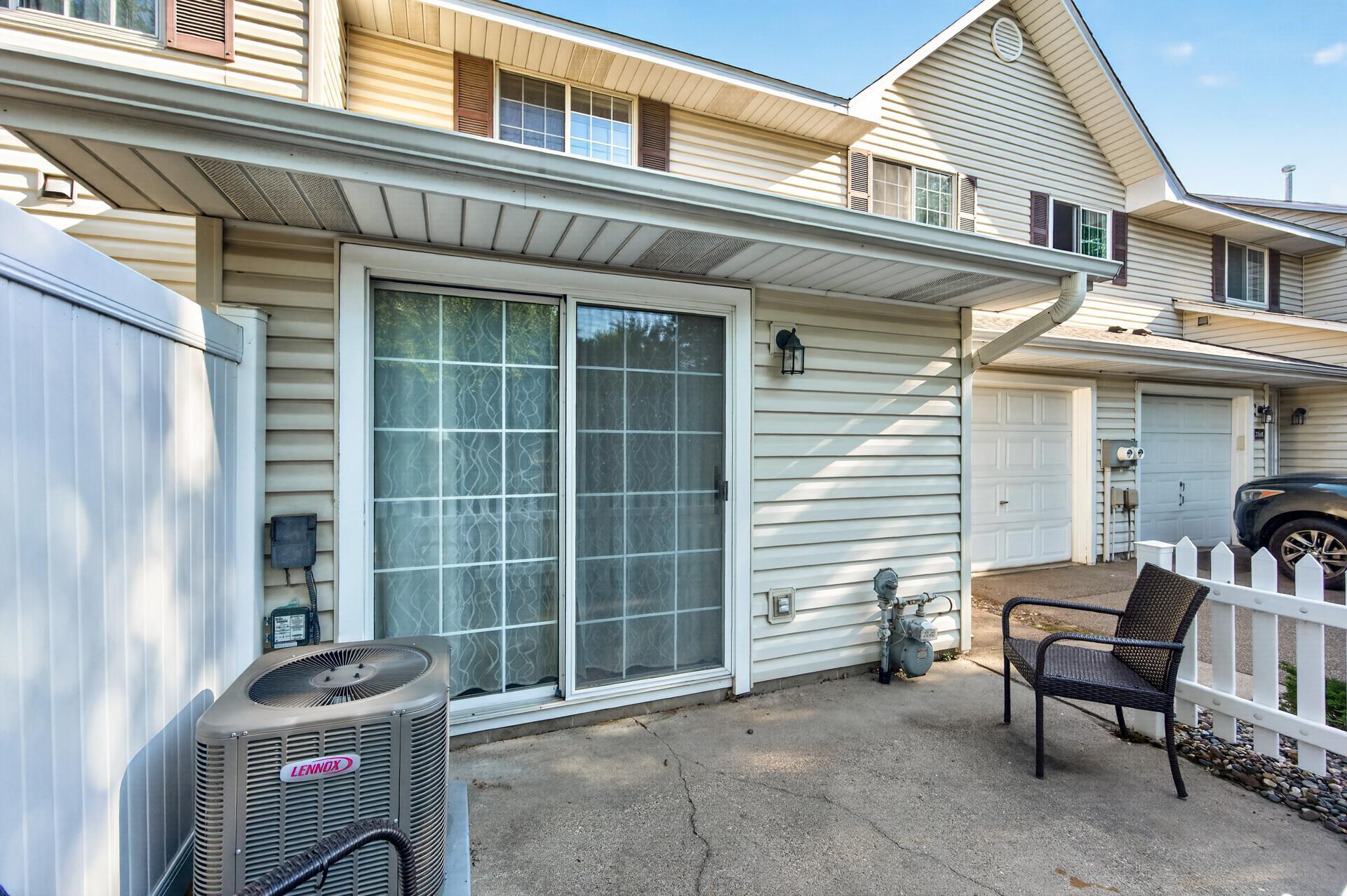 2566 Lockwood Dr #65, Mendota Heights, MN 55120