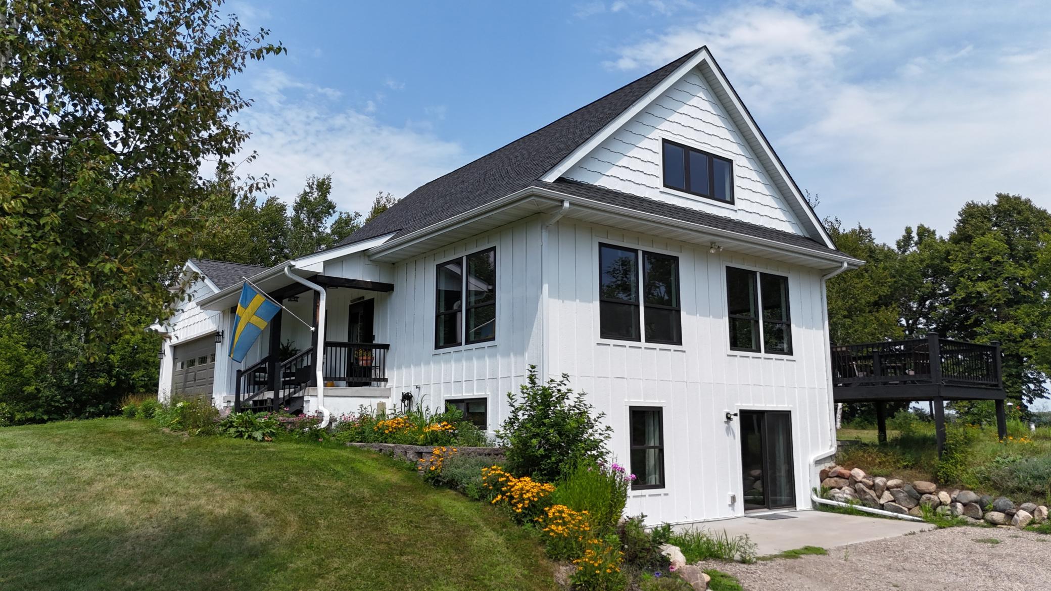 28615 Quail Rd, Shafer, MN 55074