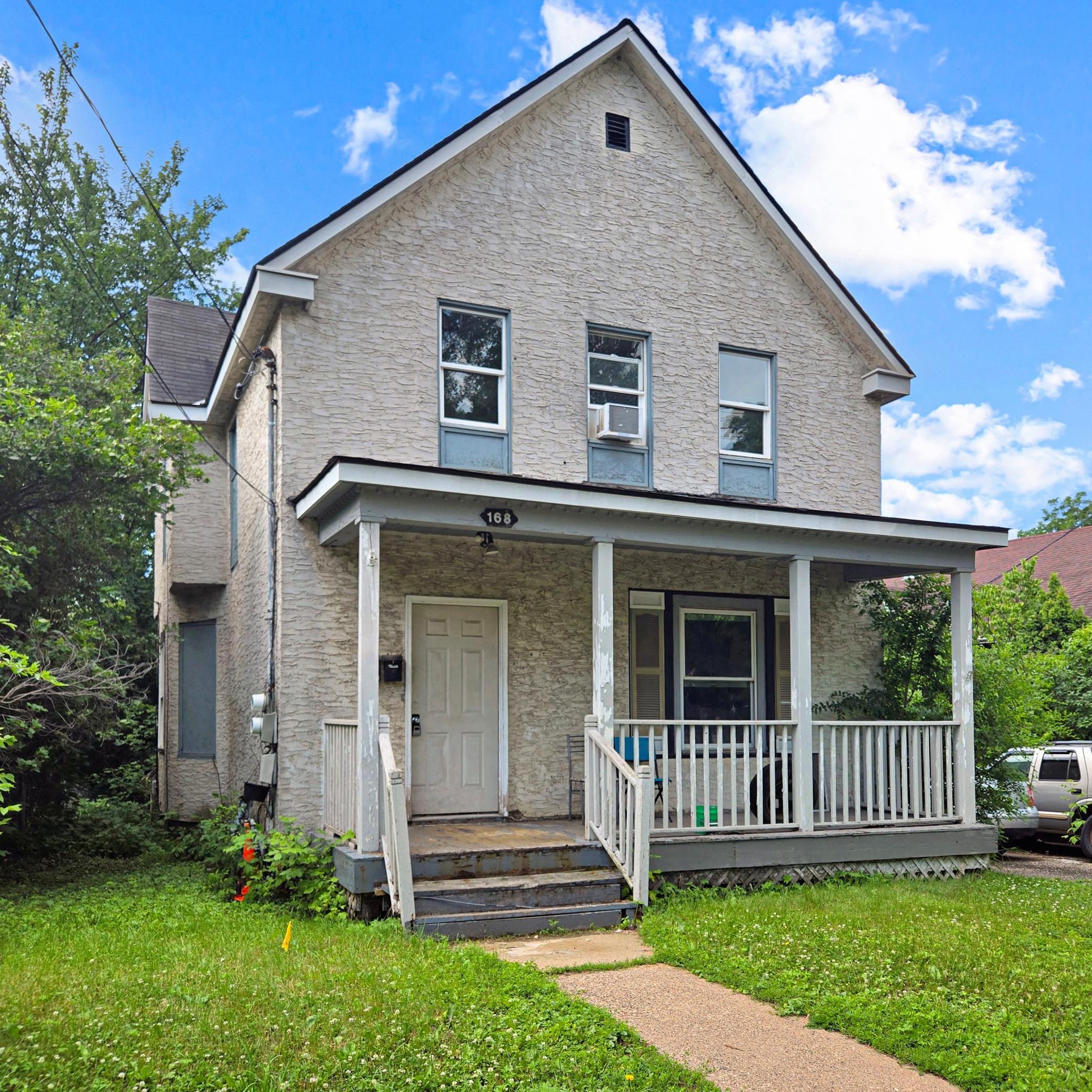 168 Acker St E, Saint Paul, MN 55117