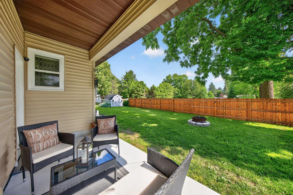 416 Smith St, Spring Valley, MN 55975
