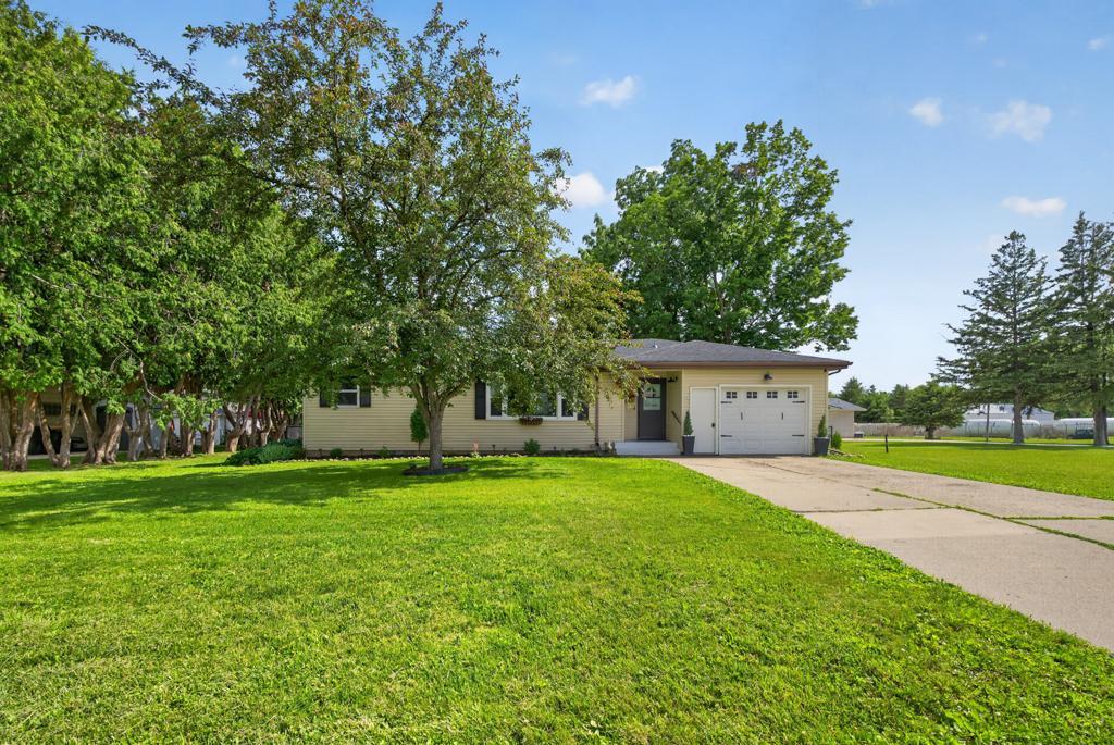 416 Smith St, Spring Valley, MN 55975