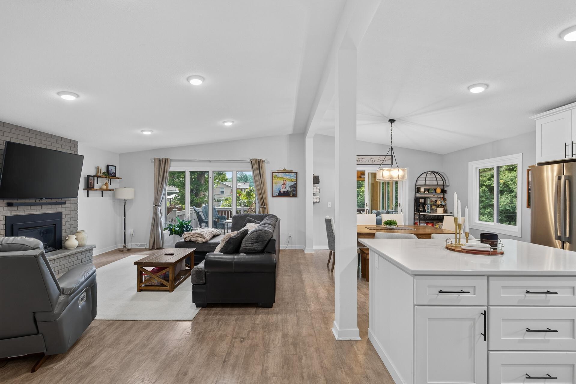 9909 Washburn Ave S, Bloomington, MN 55431