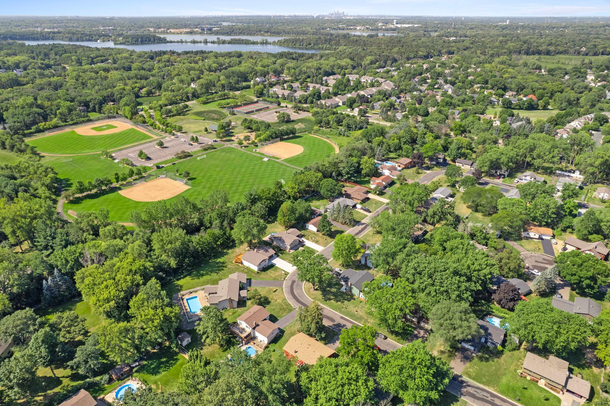 4212 Desoto St, Vadnais Heights, MN 55127