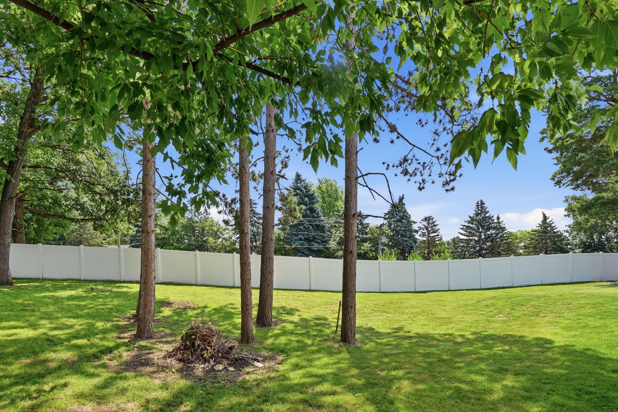 1813 Pulaski Rd, Buffalo, MN 55313