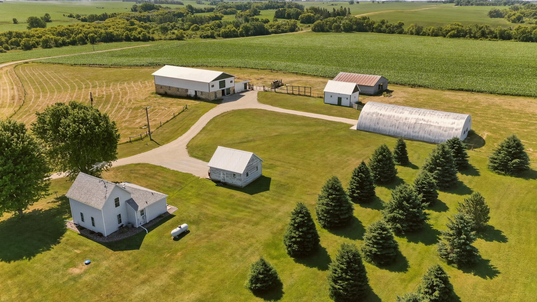 56663 260th Ave, Mantorville, MN 55955