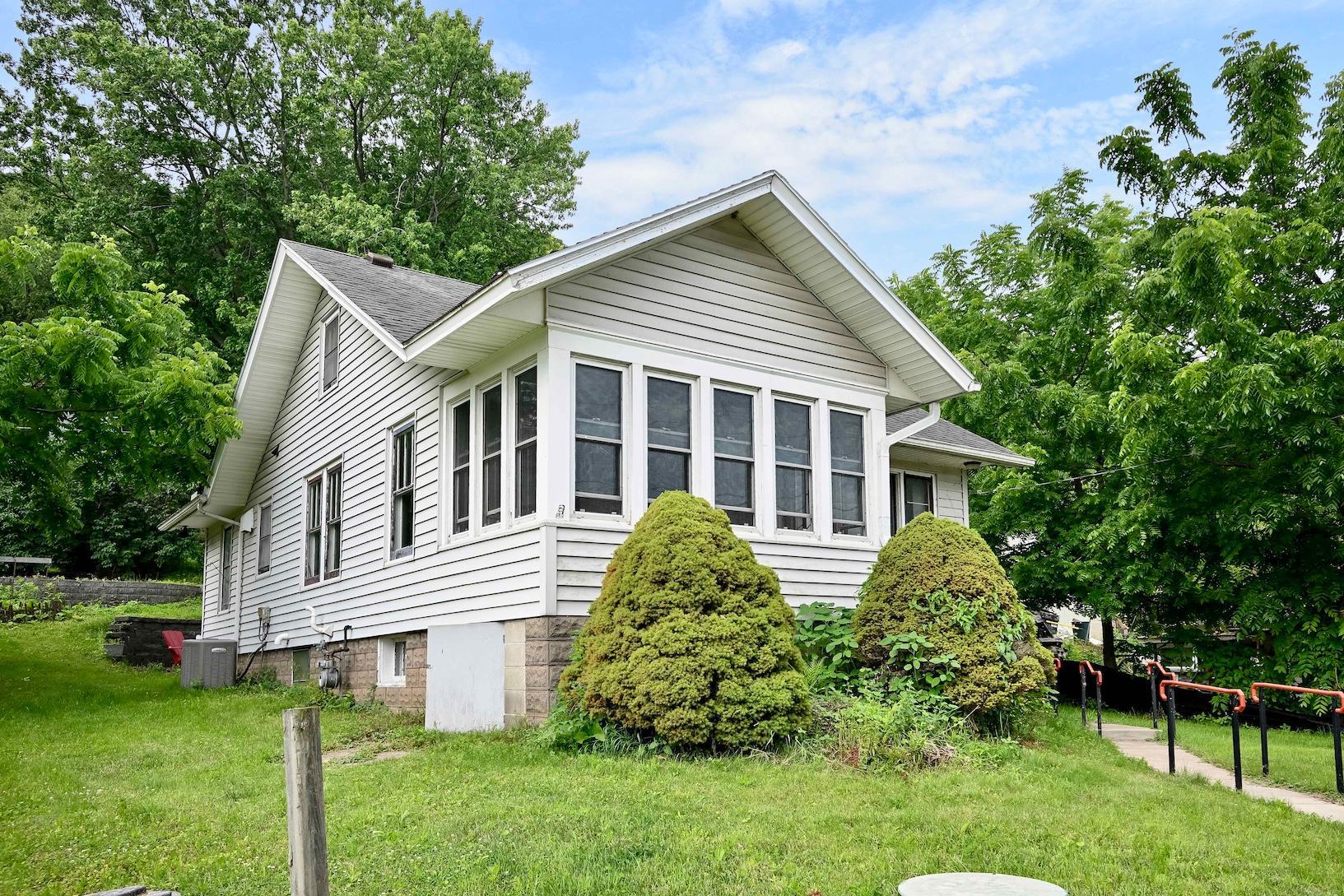36217 Old Homer Rd, Winona, MN 55987