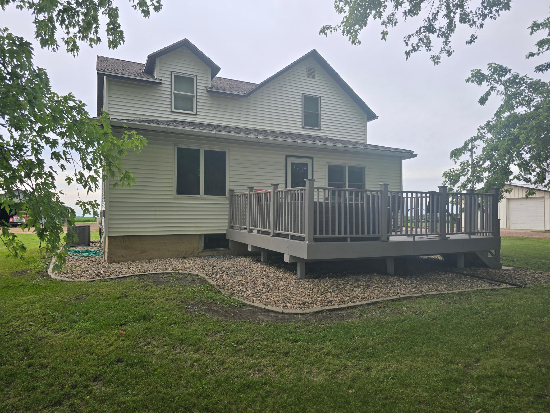 35158 830th St, Brewster, MN 56119