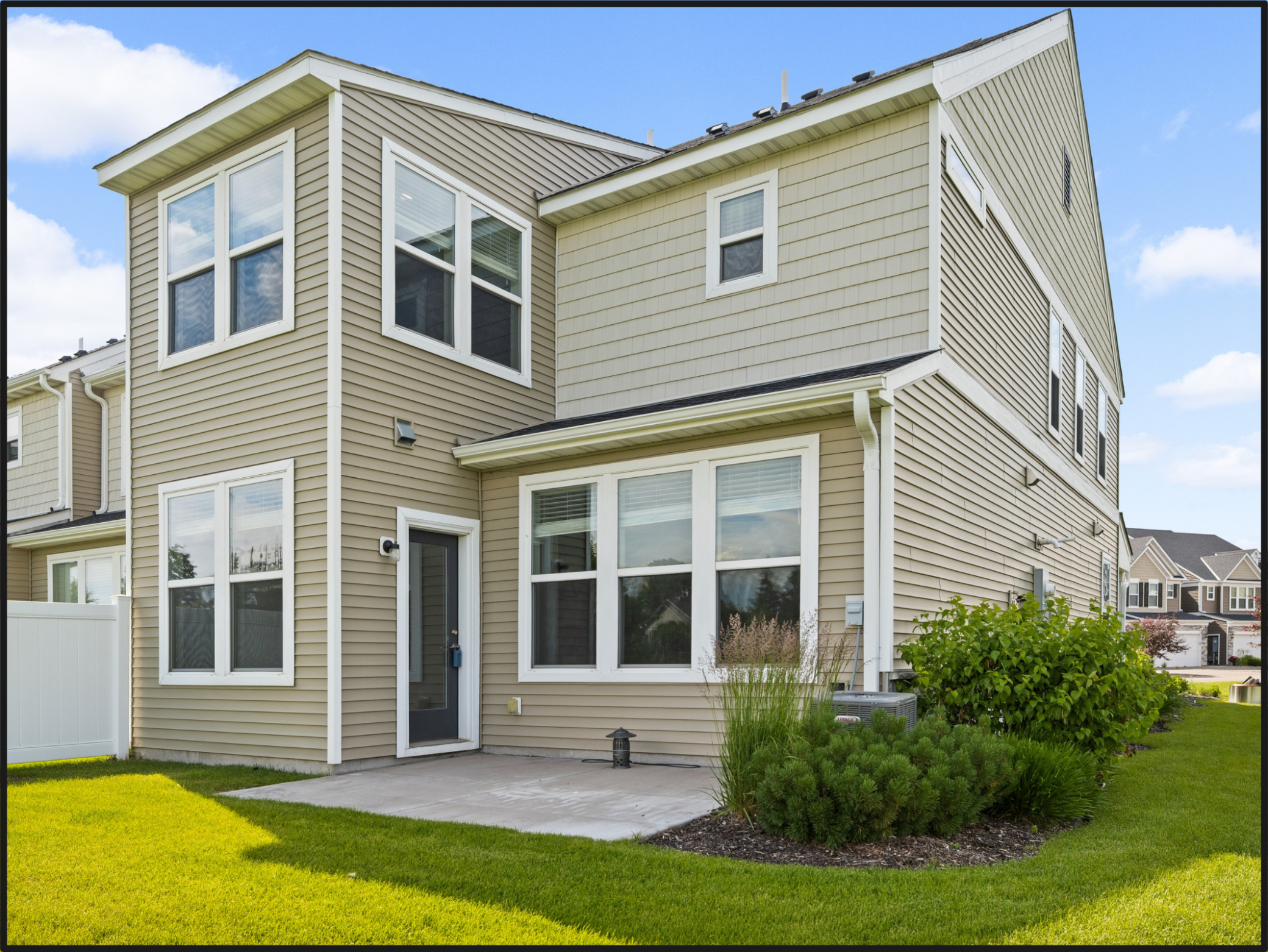 5198 94th Ln N, Brooklyn Park, MN 55443