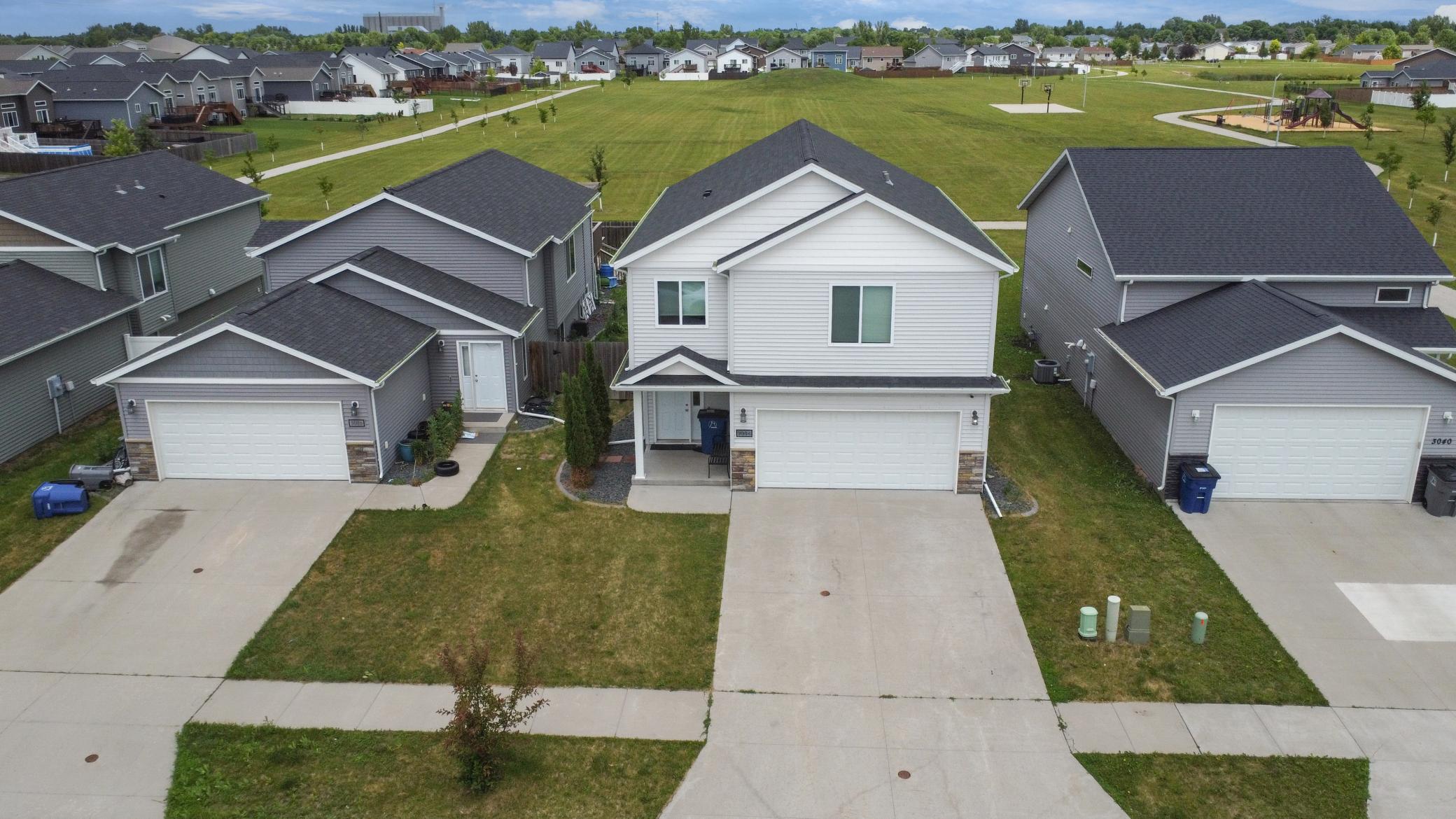 3034 38th Ave S, Moorhead, MN 56560