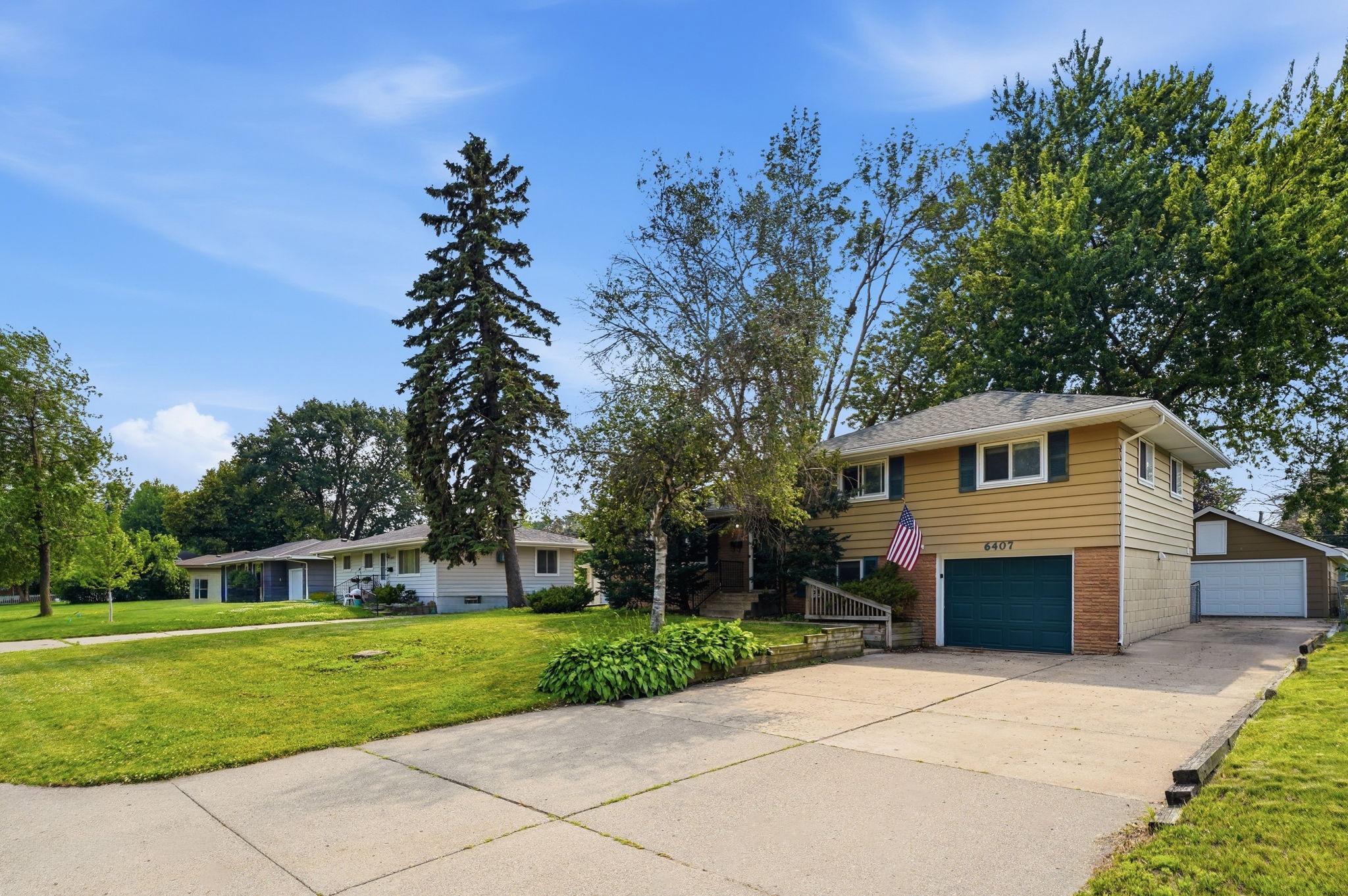 6407 Orchard Ave N, Brooklyn Park, MN 55429