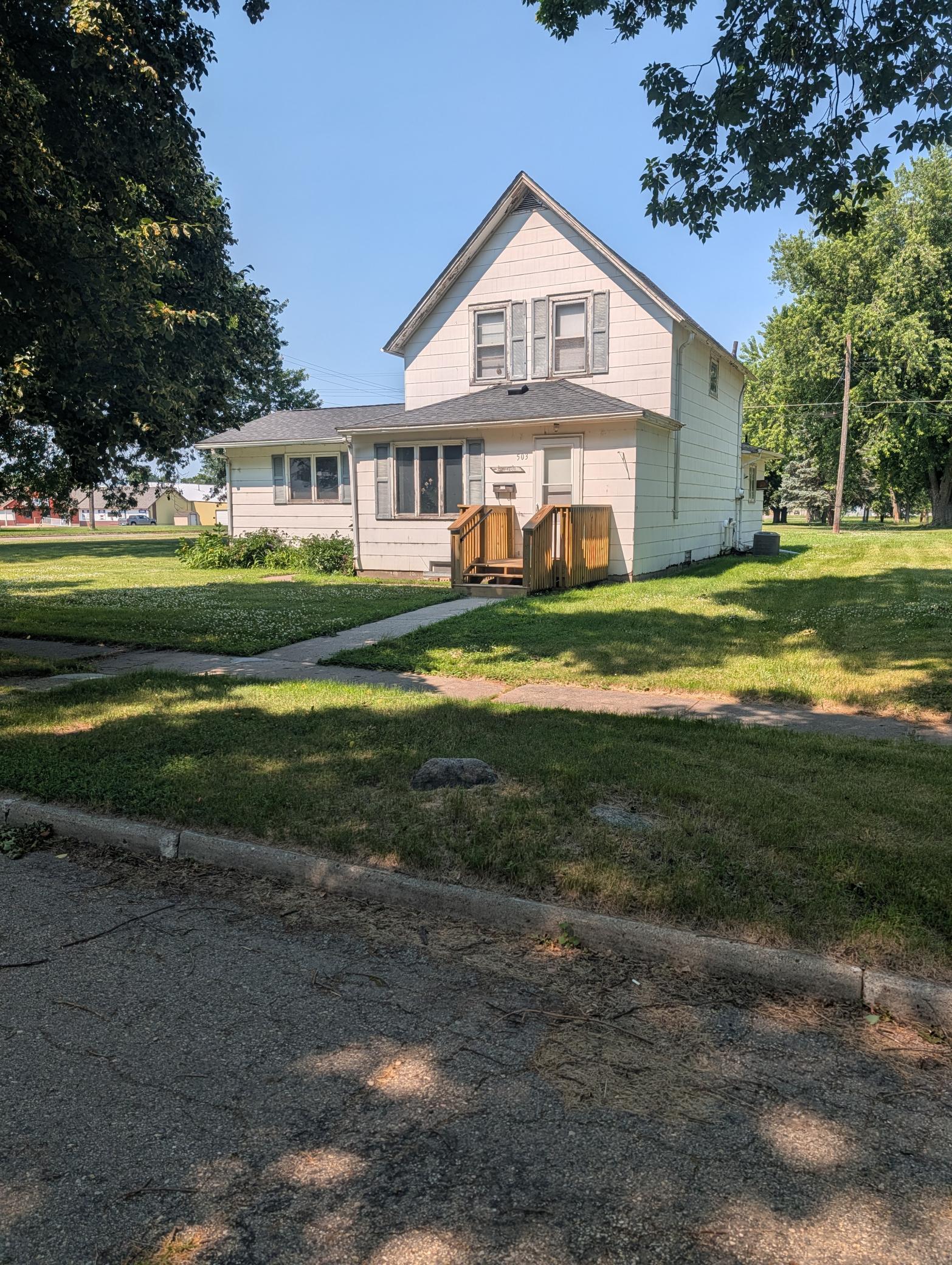 503 Wilkins St, Montevideo, MN 56265