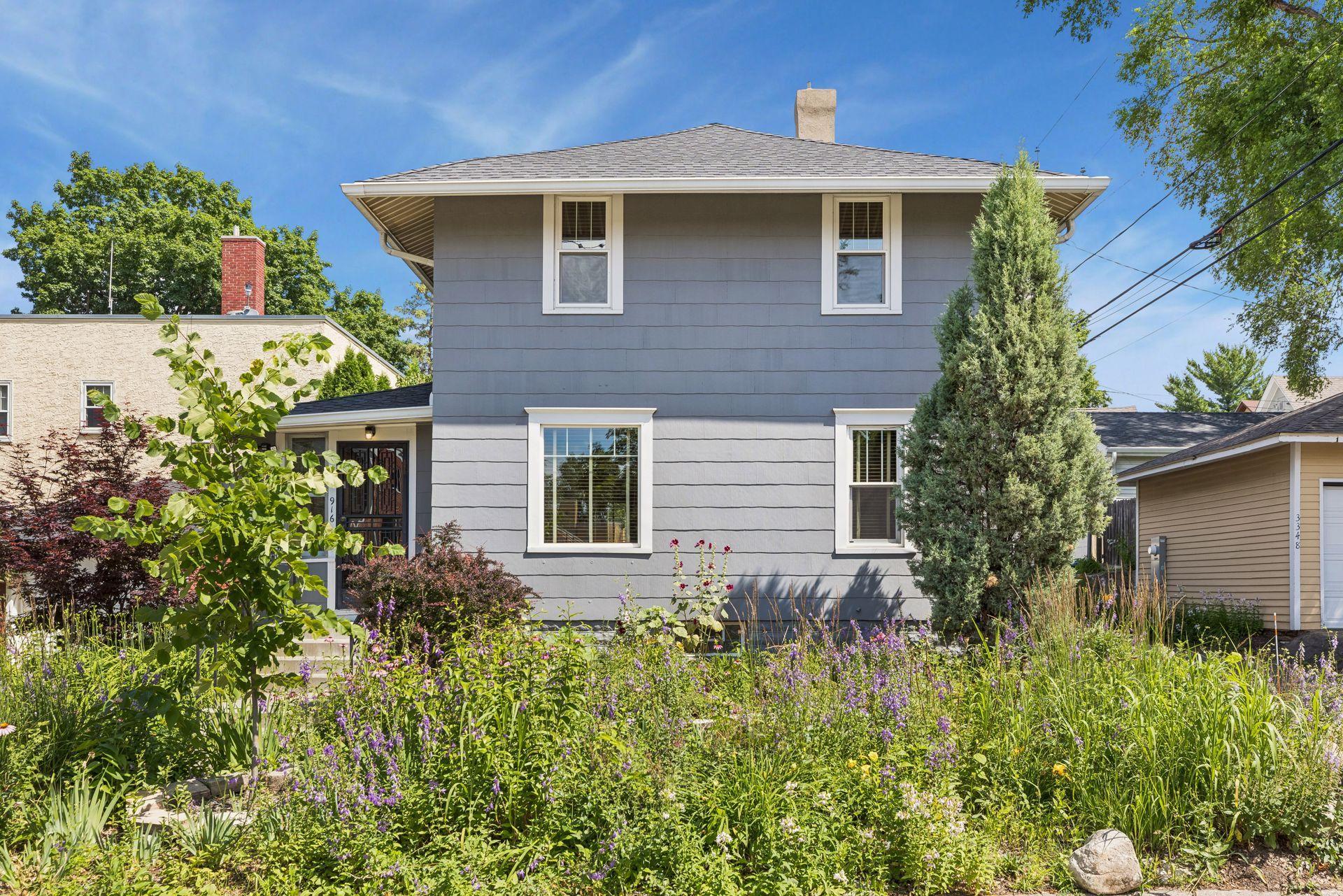 916 34th St W, Minneapolis, MN 55408