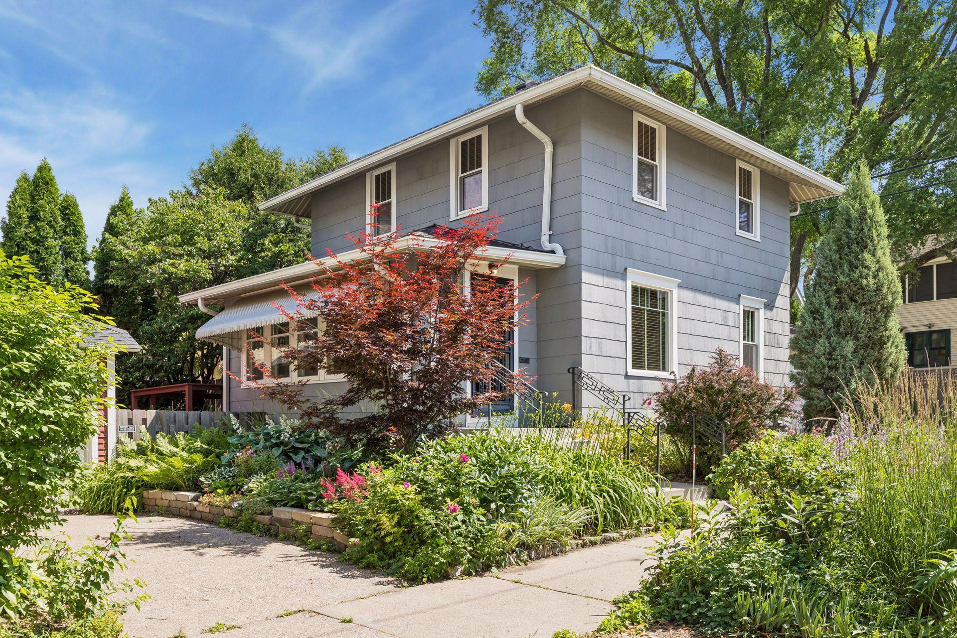 916 34th St W, Minneapolis, MN 55408