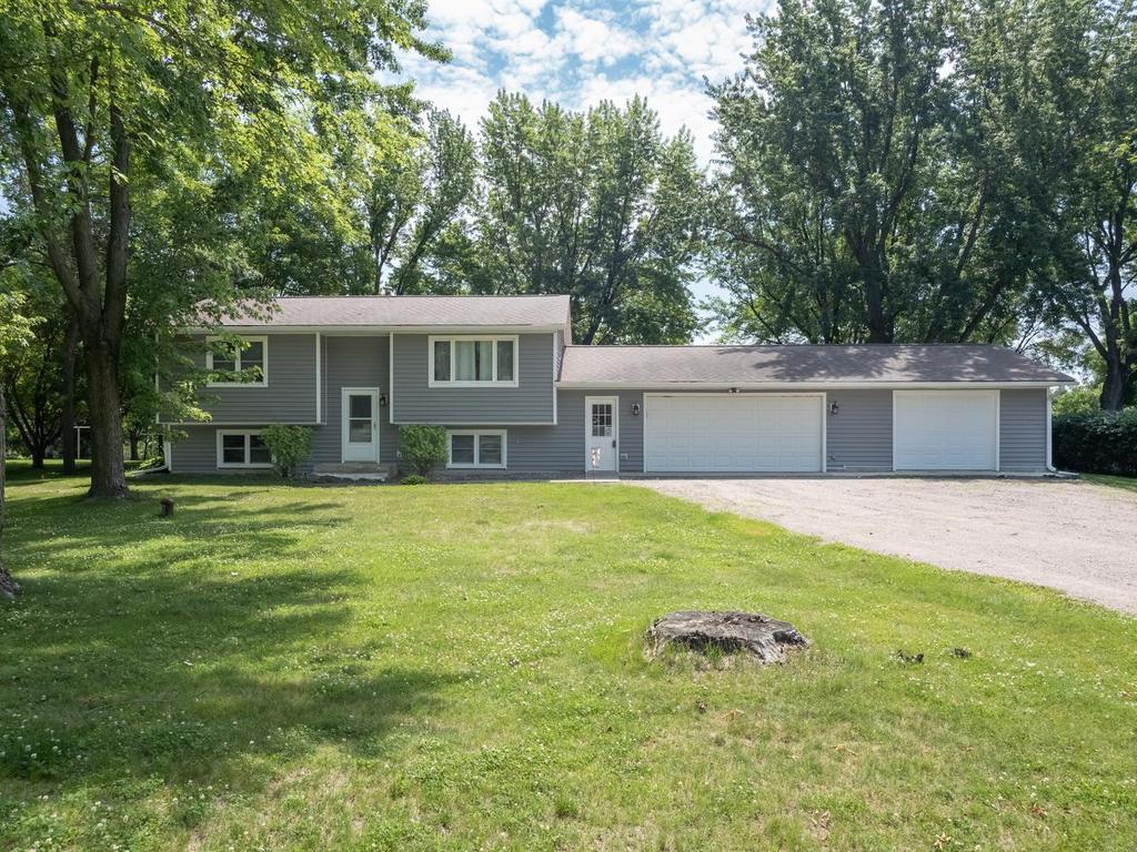 5590 Jeffery Ave SW, Howard Lake, MN 55349