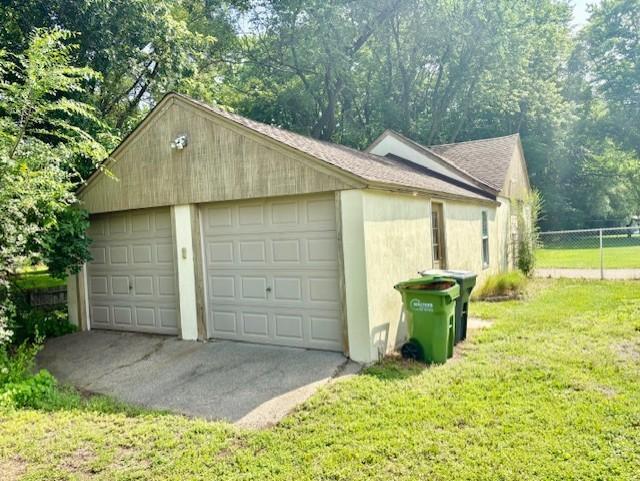 605 Tanglewood Dr, Shoreview, MN 55126