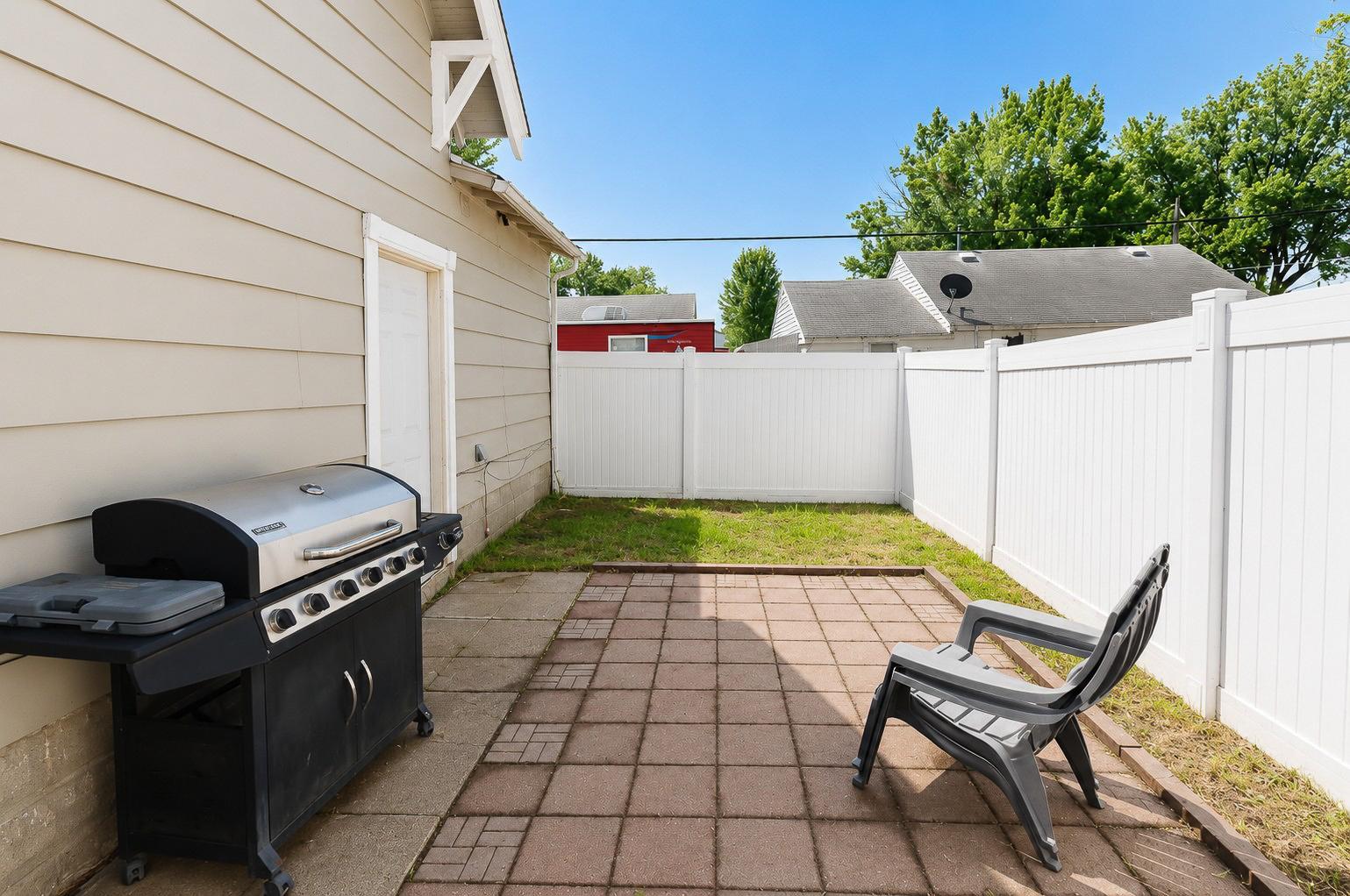 192 Long St, Mankato, MN 56001