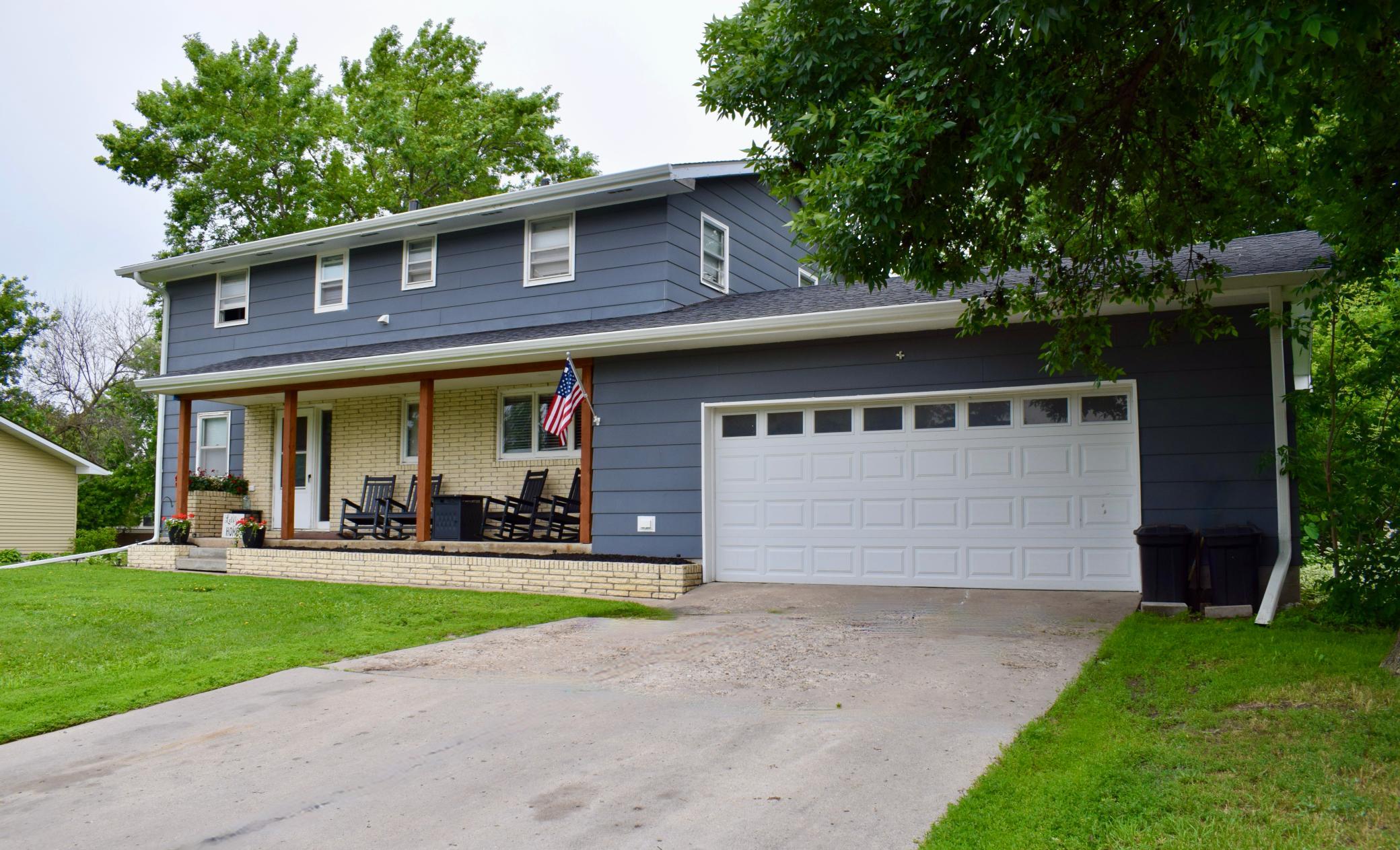 817 Alice Dr, Thief River Falls, MN 56701