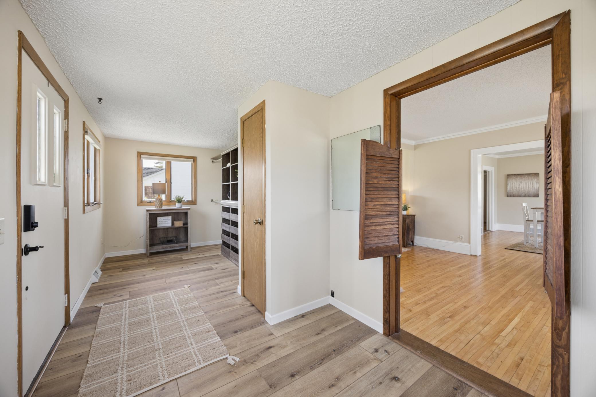 3590 Laverne Ave N, Lake Elmo, MN 55042
