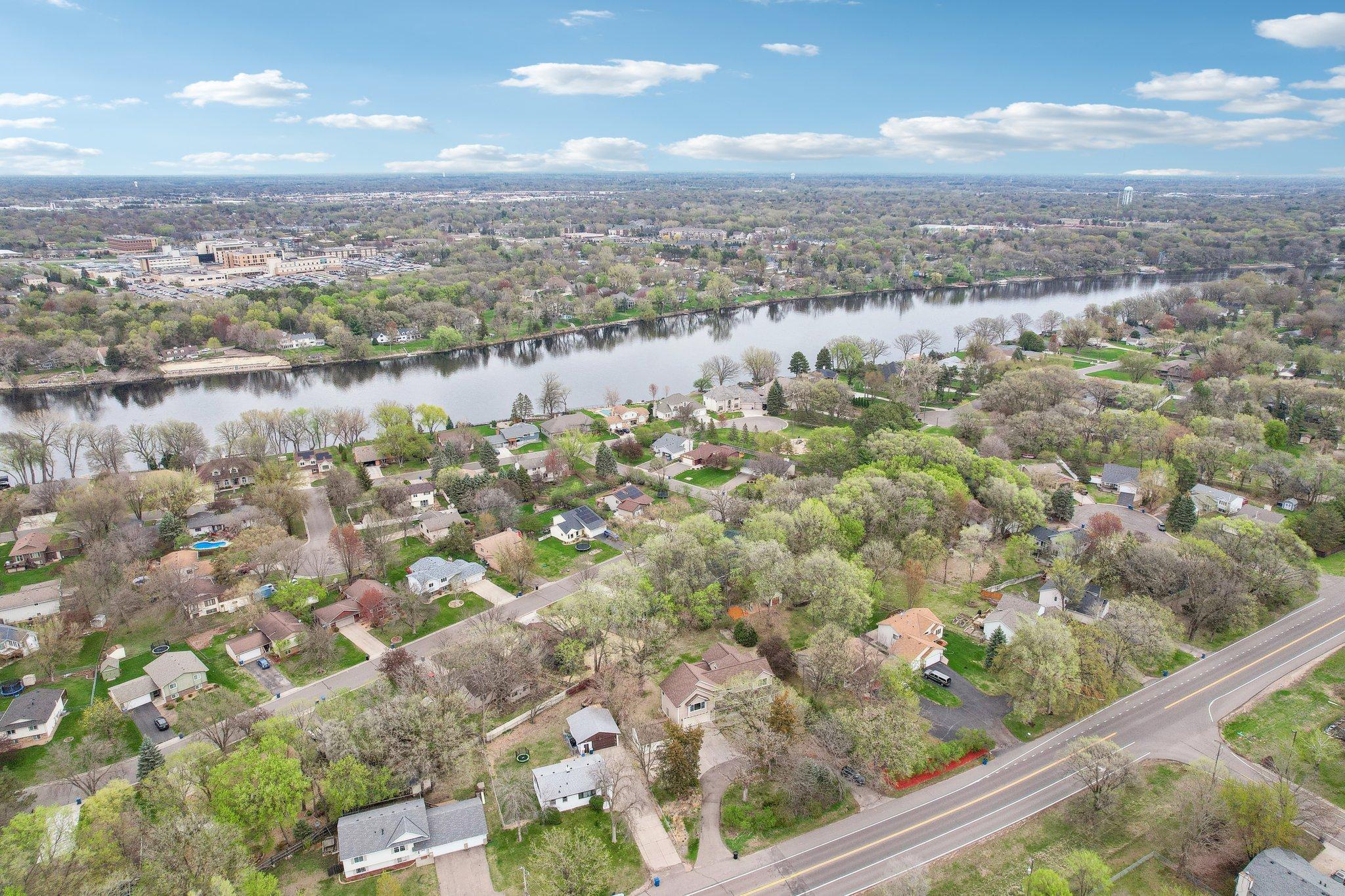 12112 W River Rd, Champlin, MN 55316