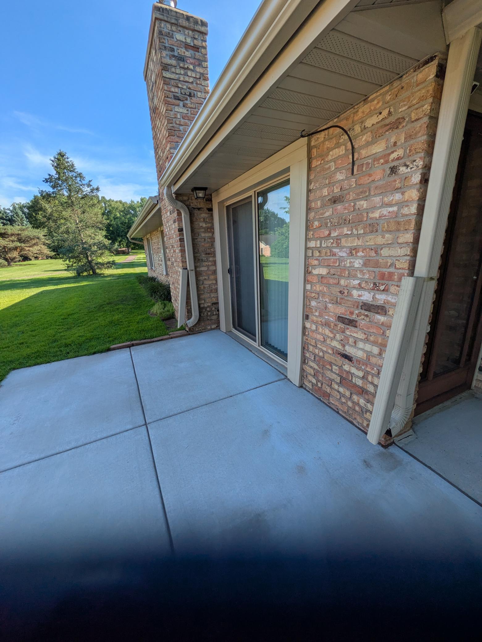 9809 Cimarron Trl, Minnetonka, MN 55305