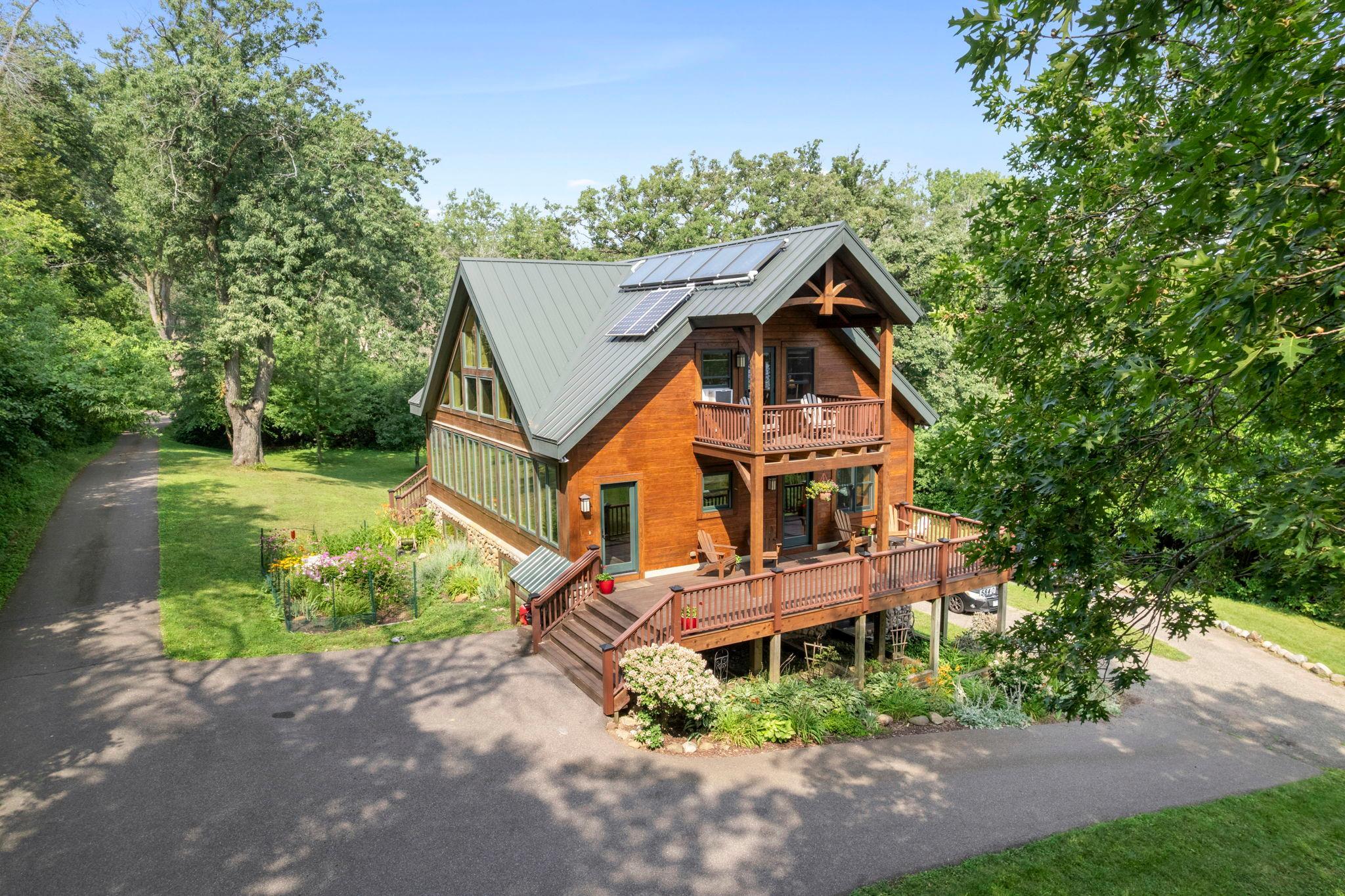 5840 Christmas Lake Rd, Excelsior, MN 55331
