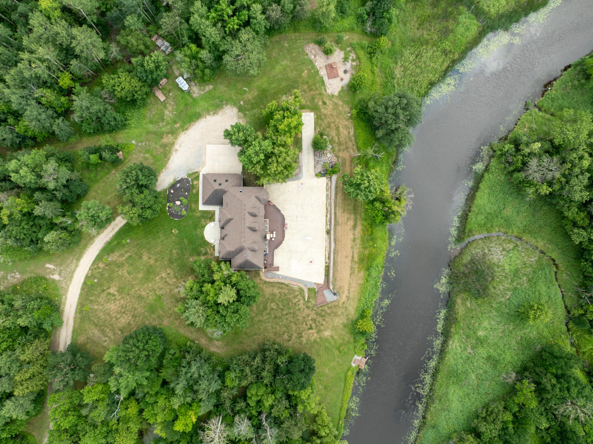 59256 340th St, Warroad, MN 56763