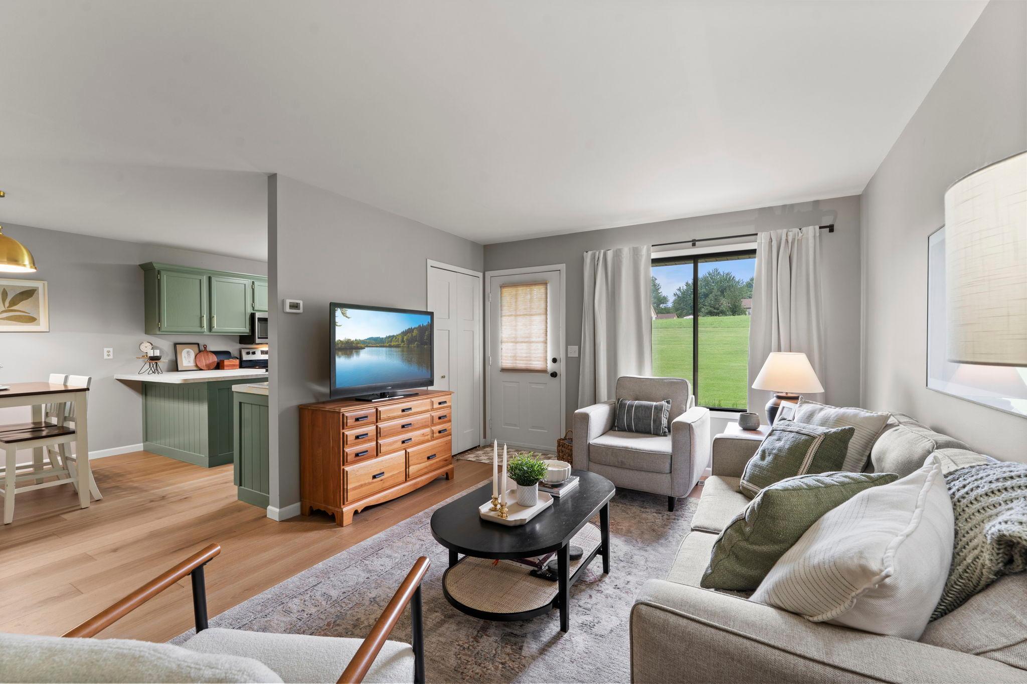 9062 Underwood Ln N, Maple Grove, MN 55369