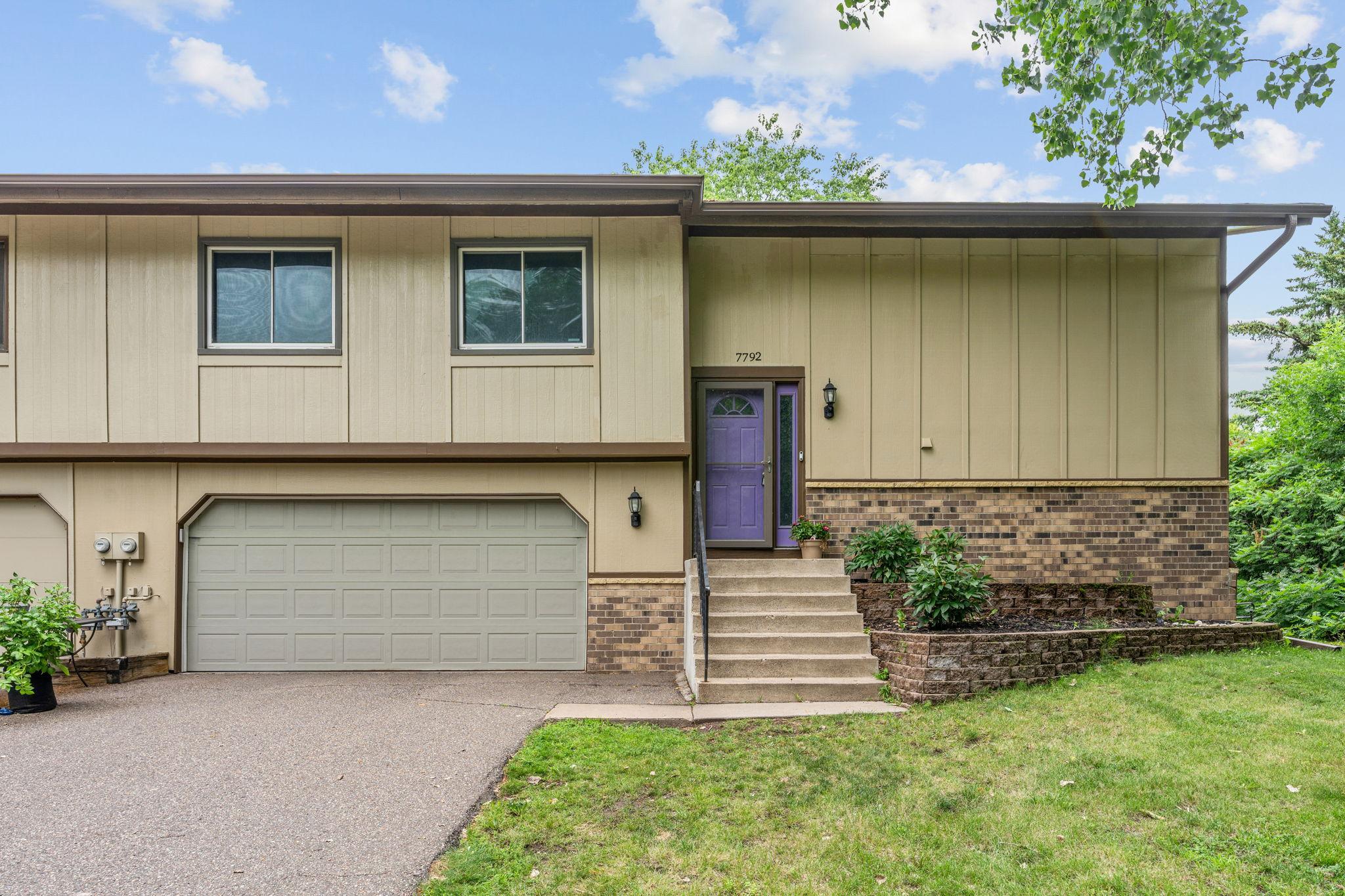 7792 Yucca Ln N, Maple Grove, MN 55311