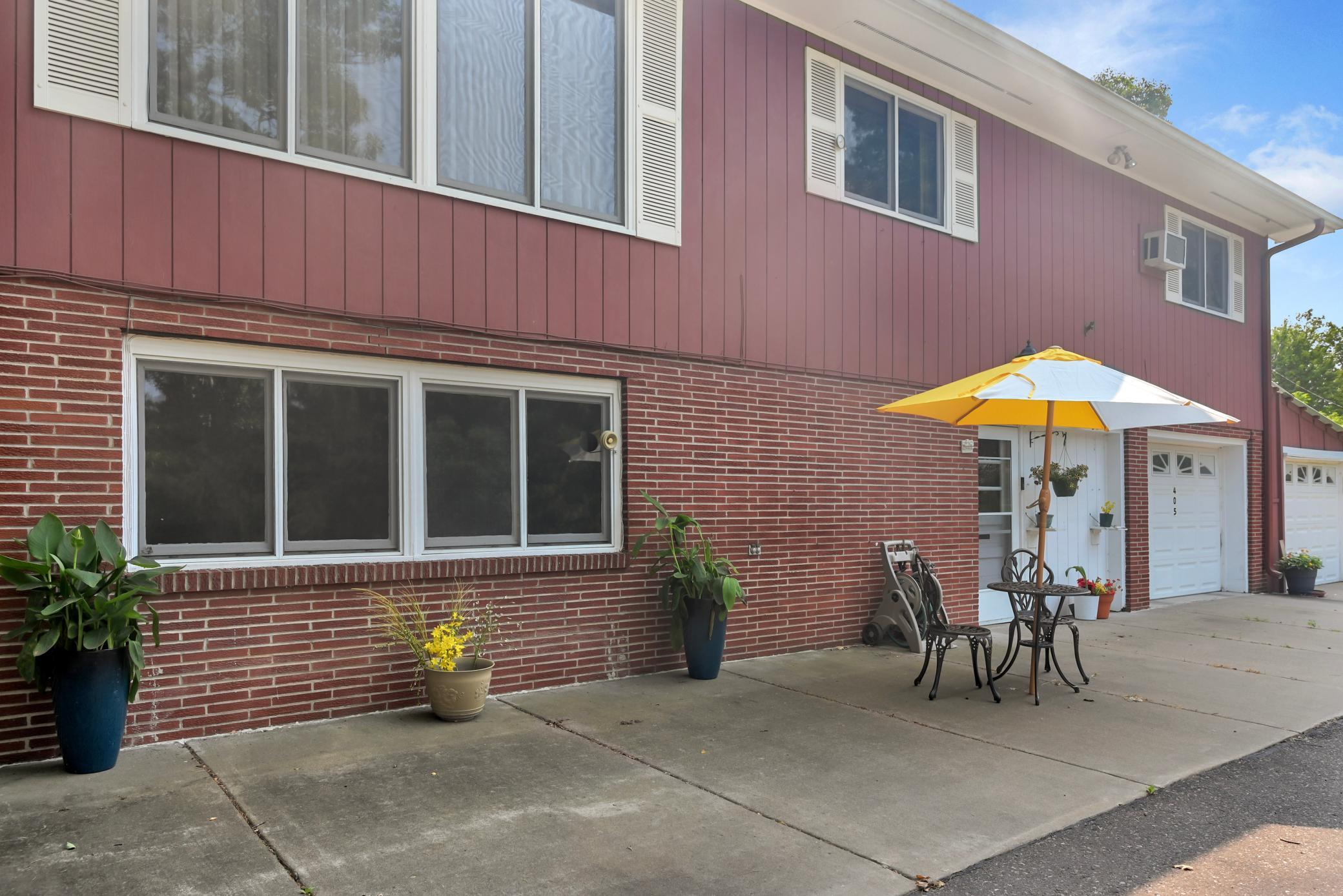 405 Oakwood Dr, Durand, WI 54736