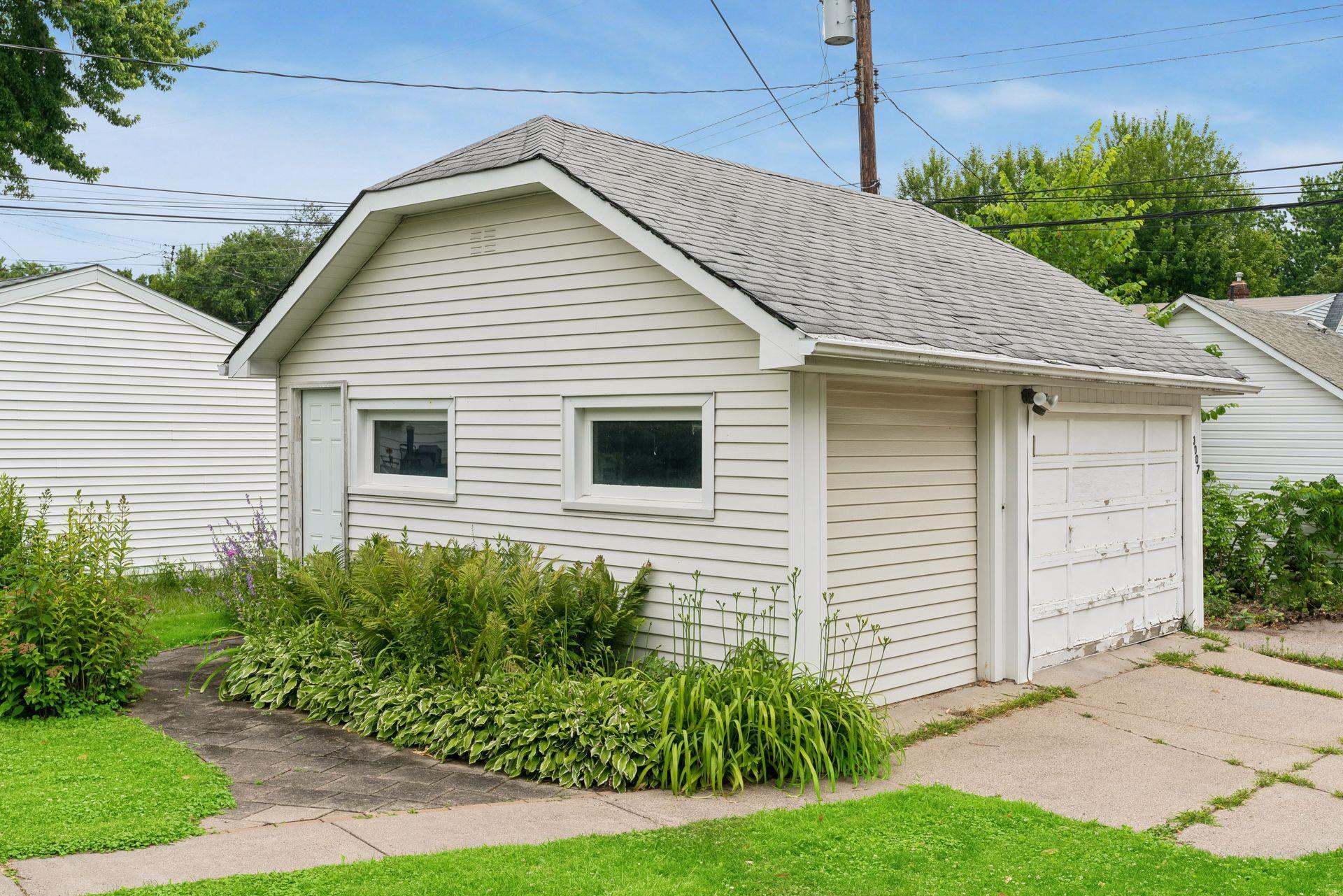 3007 Cleveland St NE, Minneapolis, MN 55418