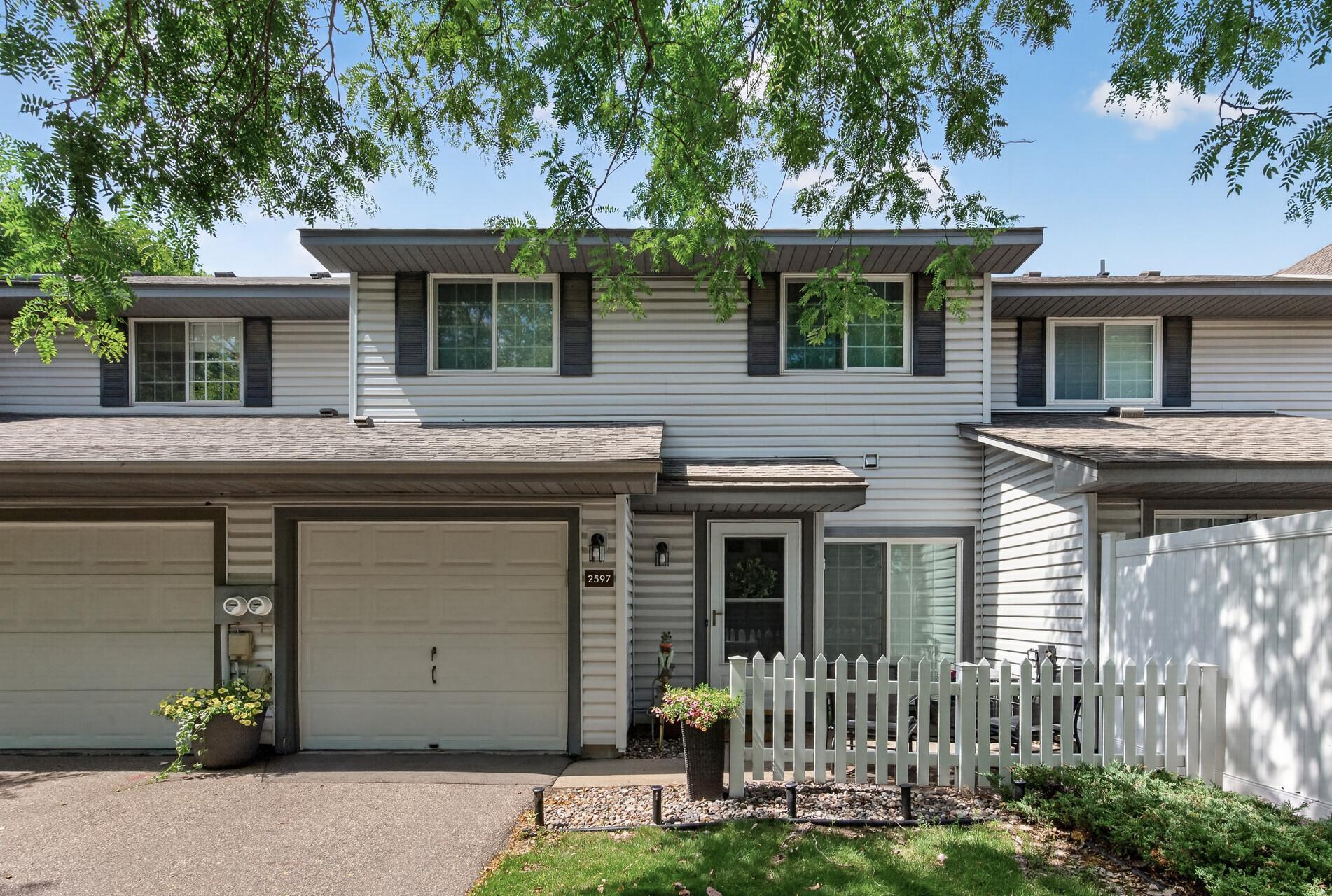 2597 Bedford Ct #27, Mendota Heights, MN 55120