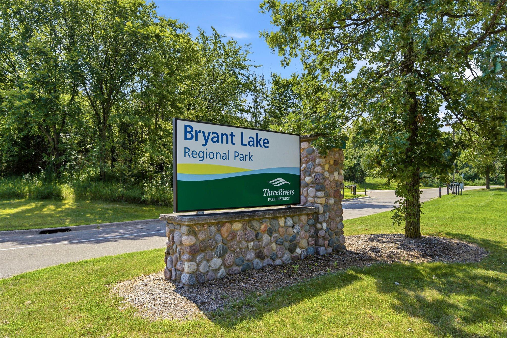5553 Bimini Dr, Minnetonka, MN 55343