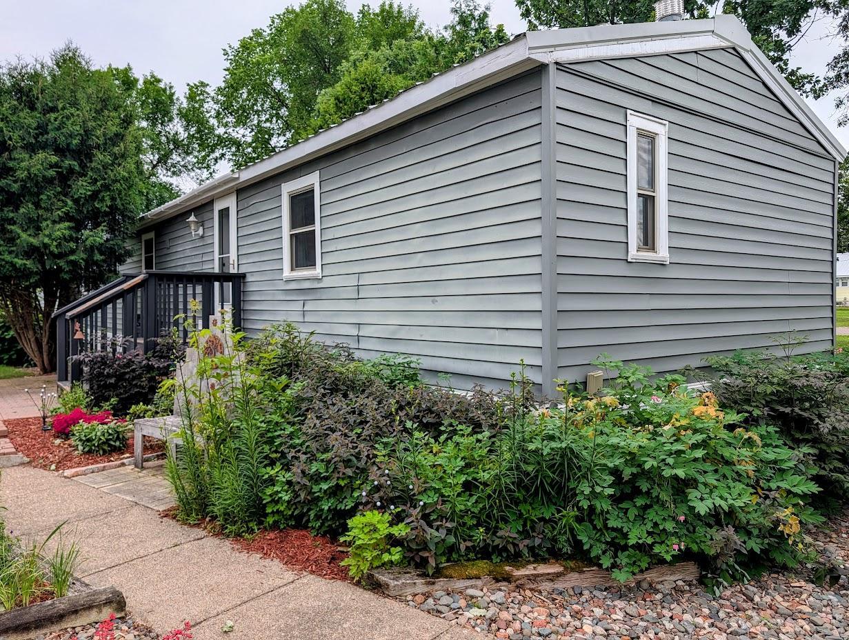 306 N 3rd Ave, Palisade, MN 56469