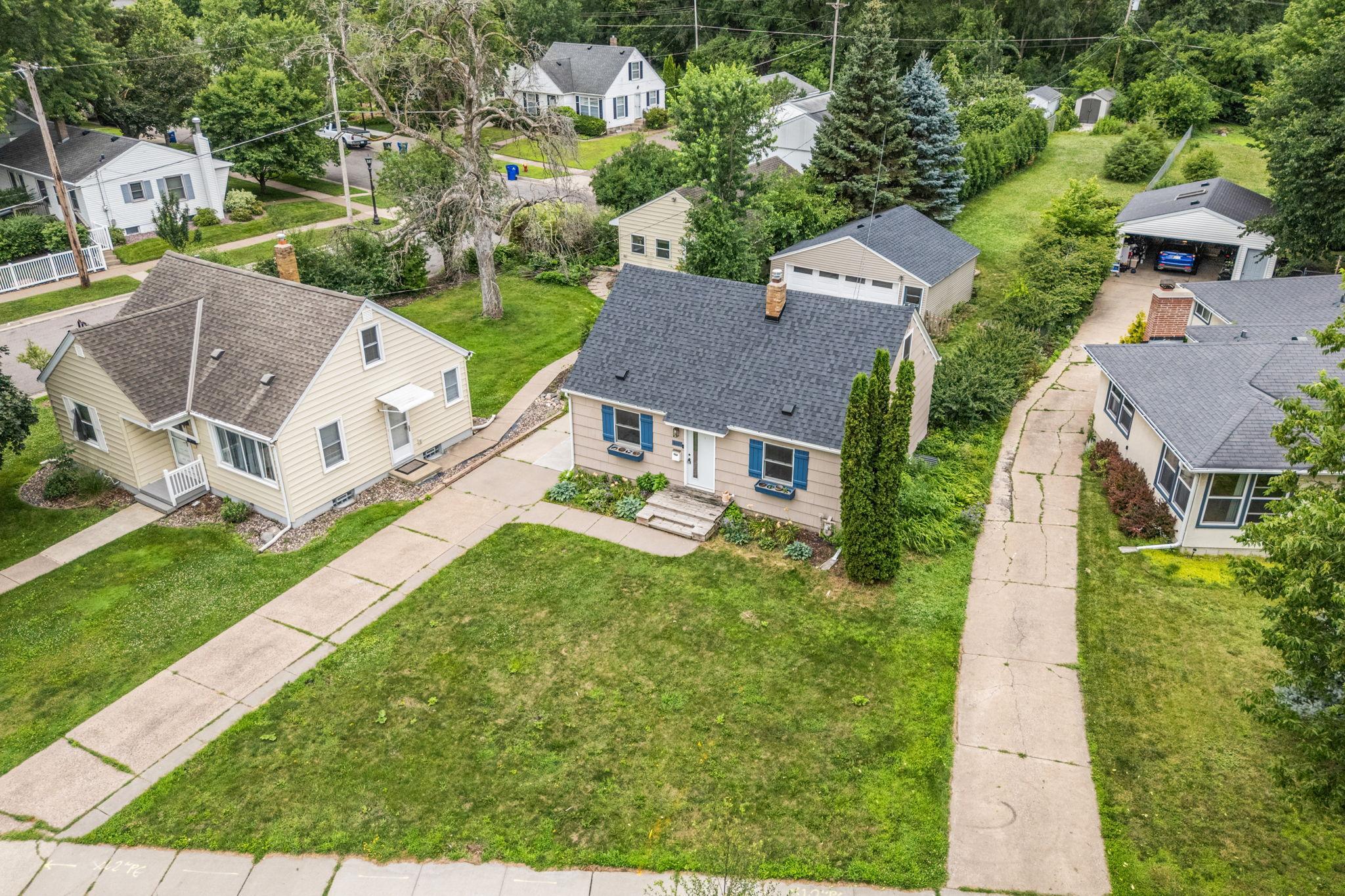 1081 Saint Paul Ave, Saint Paul, MN 55116