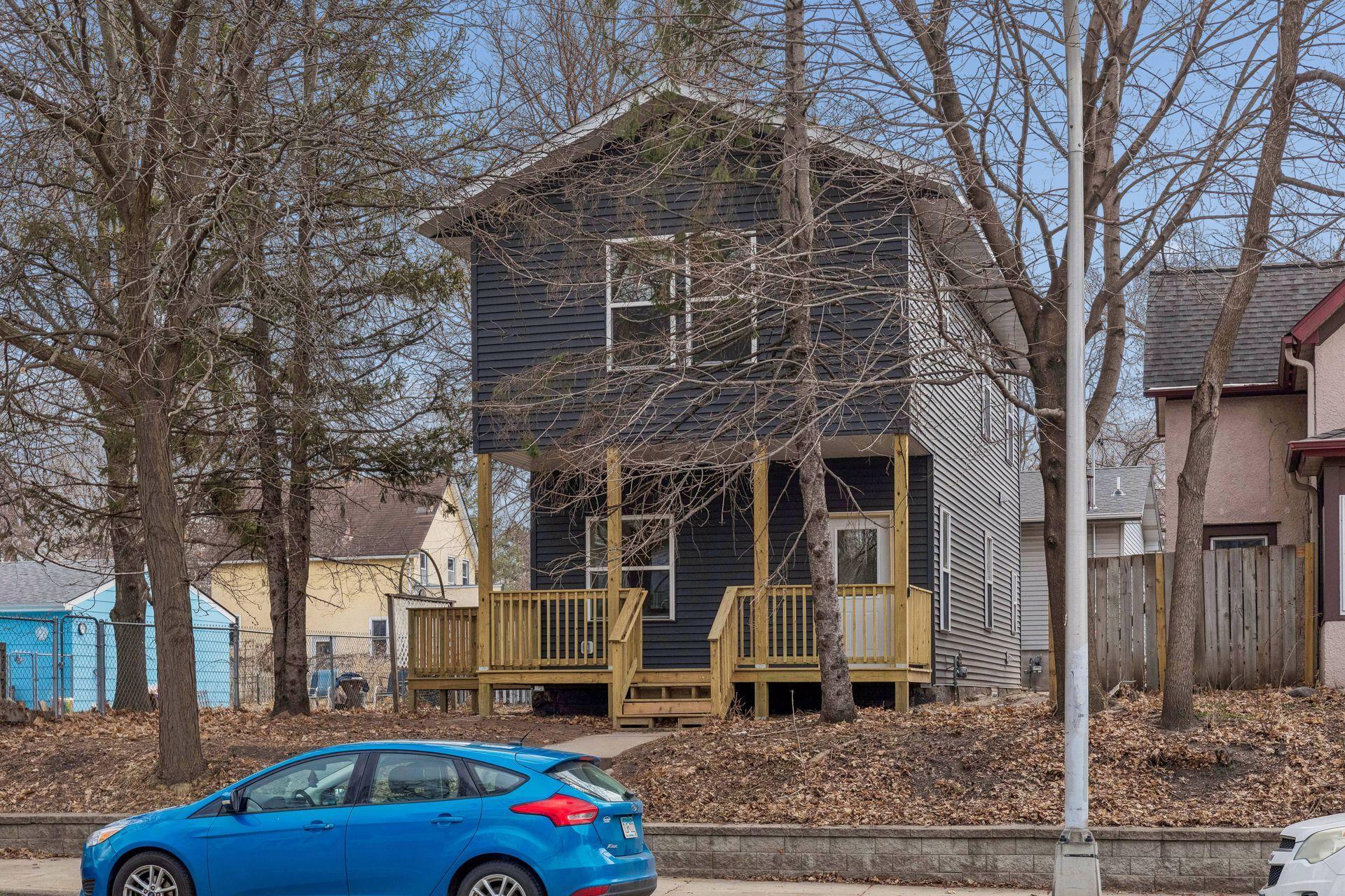 2414 Como Ave SE, Minneapolis, MN 55414