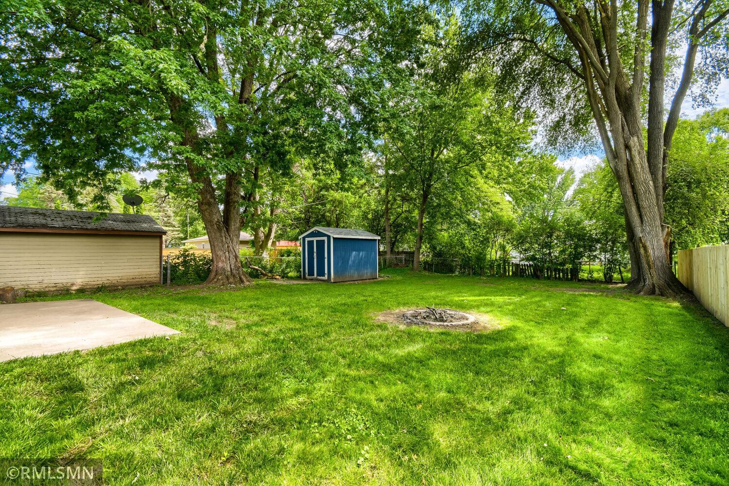 911 5th St W, Hastings, MN 55033