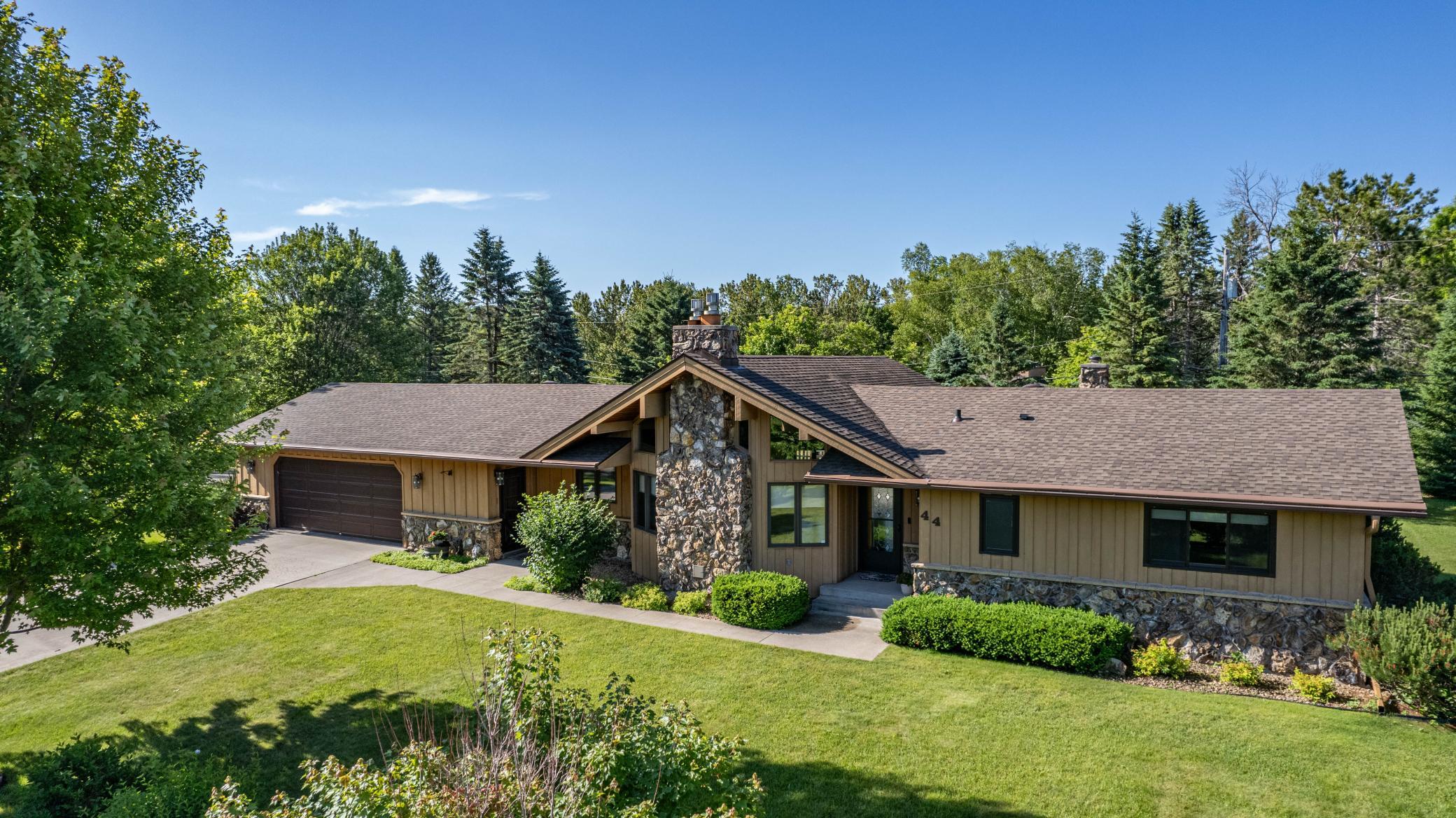 44 Highgate St, Superior, WI 54880