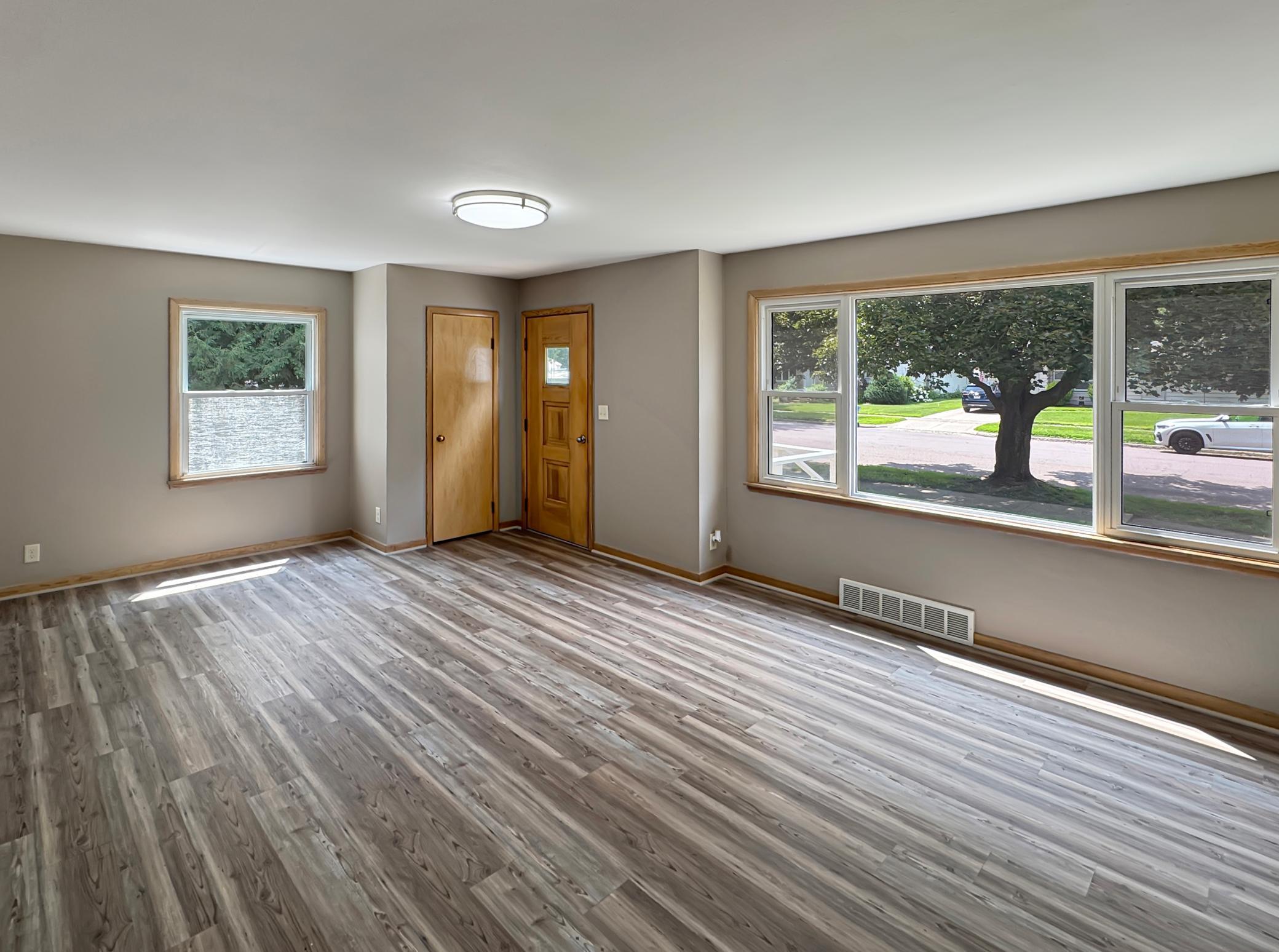 2843 Pine Ave, Slayton, MN 56172