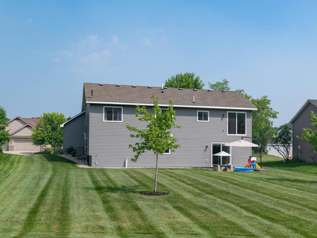 2464 River Bend Trl, Mayer, MN 55360