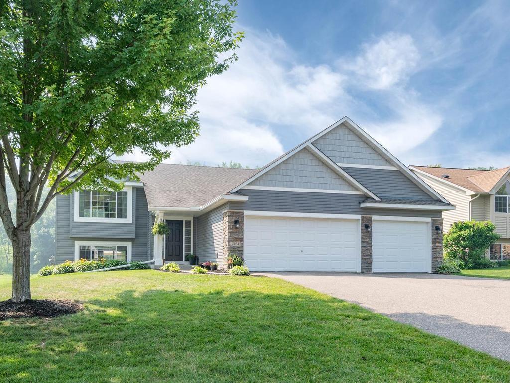 2464 River Bend Trl, Mayer, MN 55360