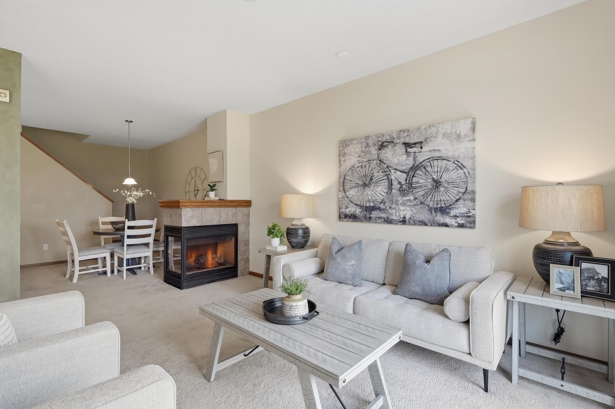 2300 Lower Afton Rd E #316, Maplewood, MN 55119