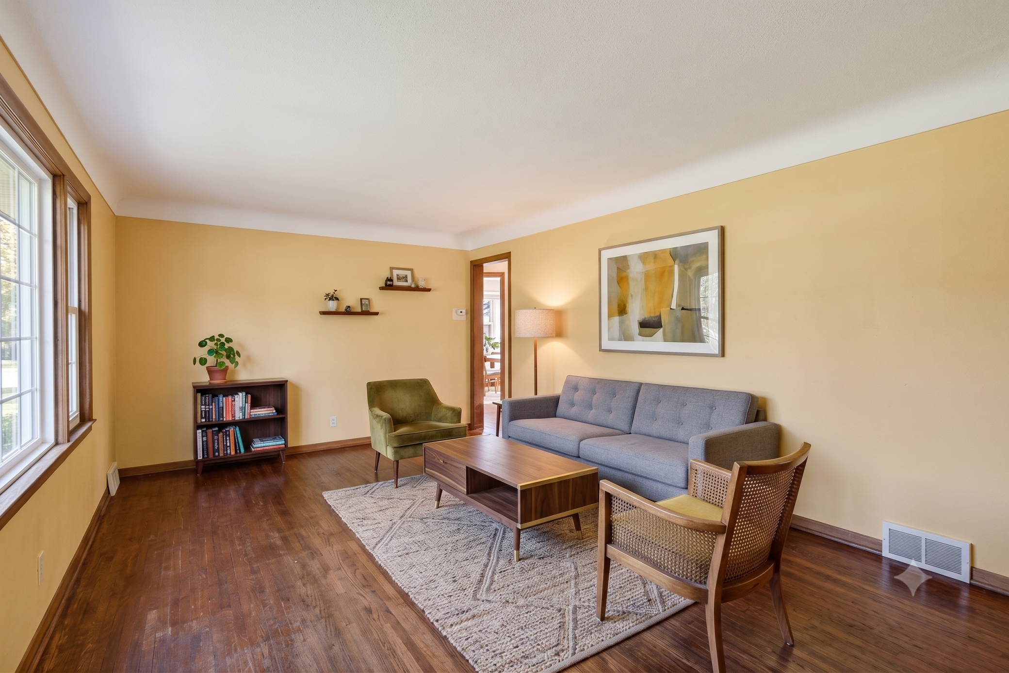 7433 Park Ave, Richfield, MN 55423