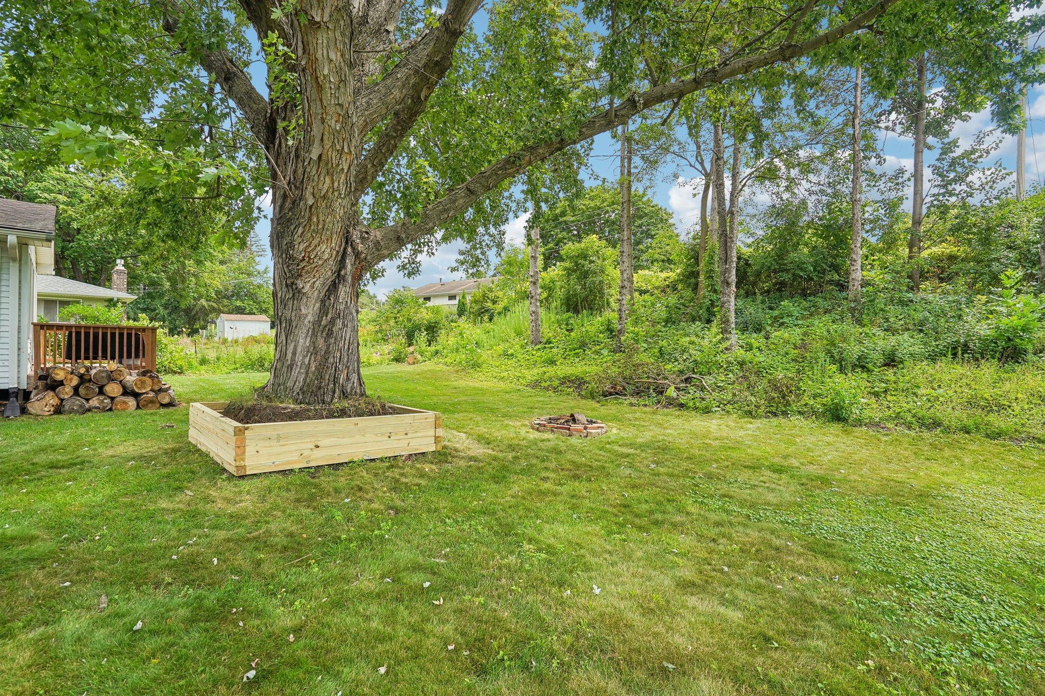 1880 Gold Trl, Eagan, MN 55122