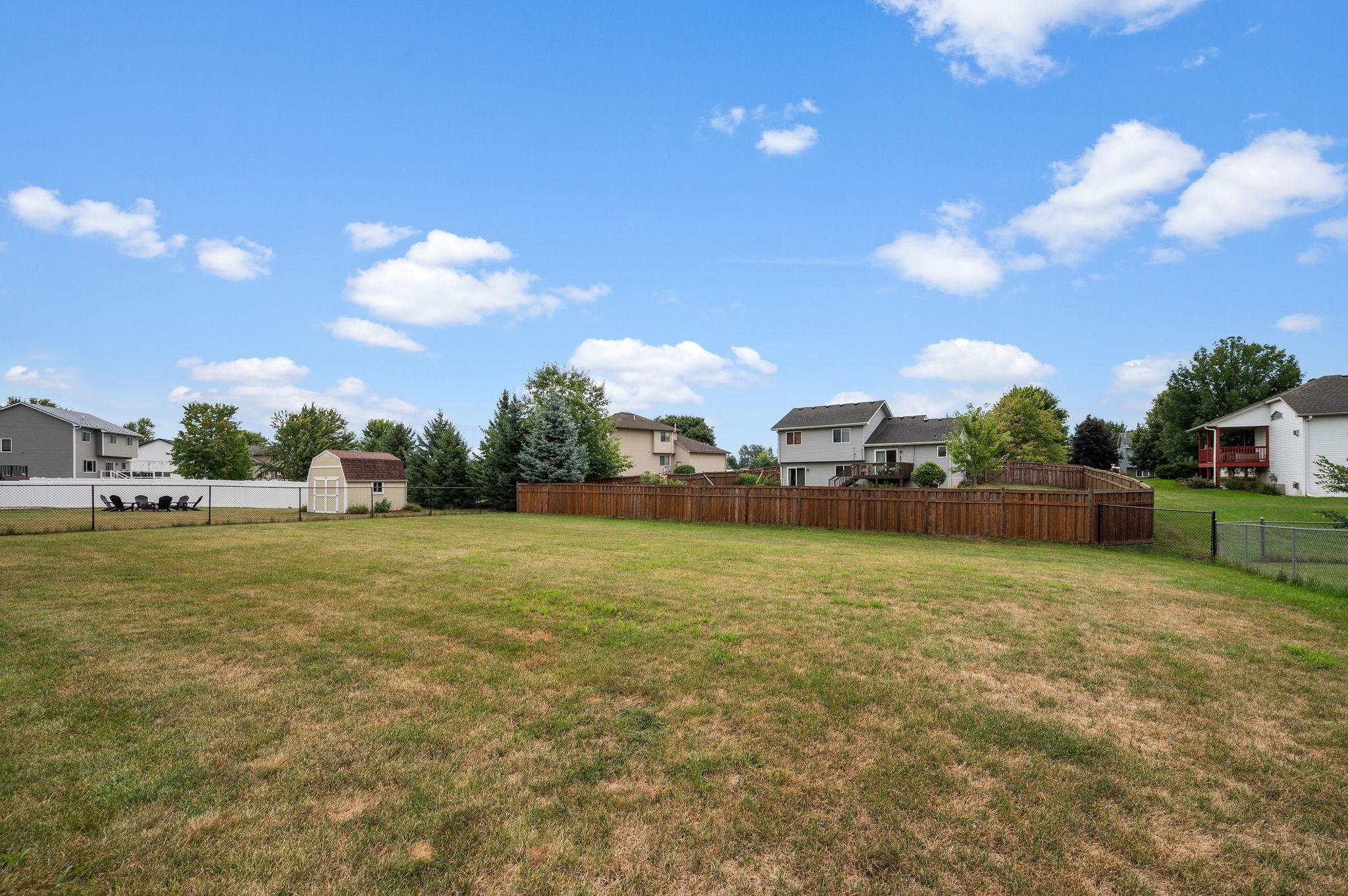 6194 Karmen Ave NE, Albertville, MN 55301