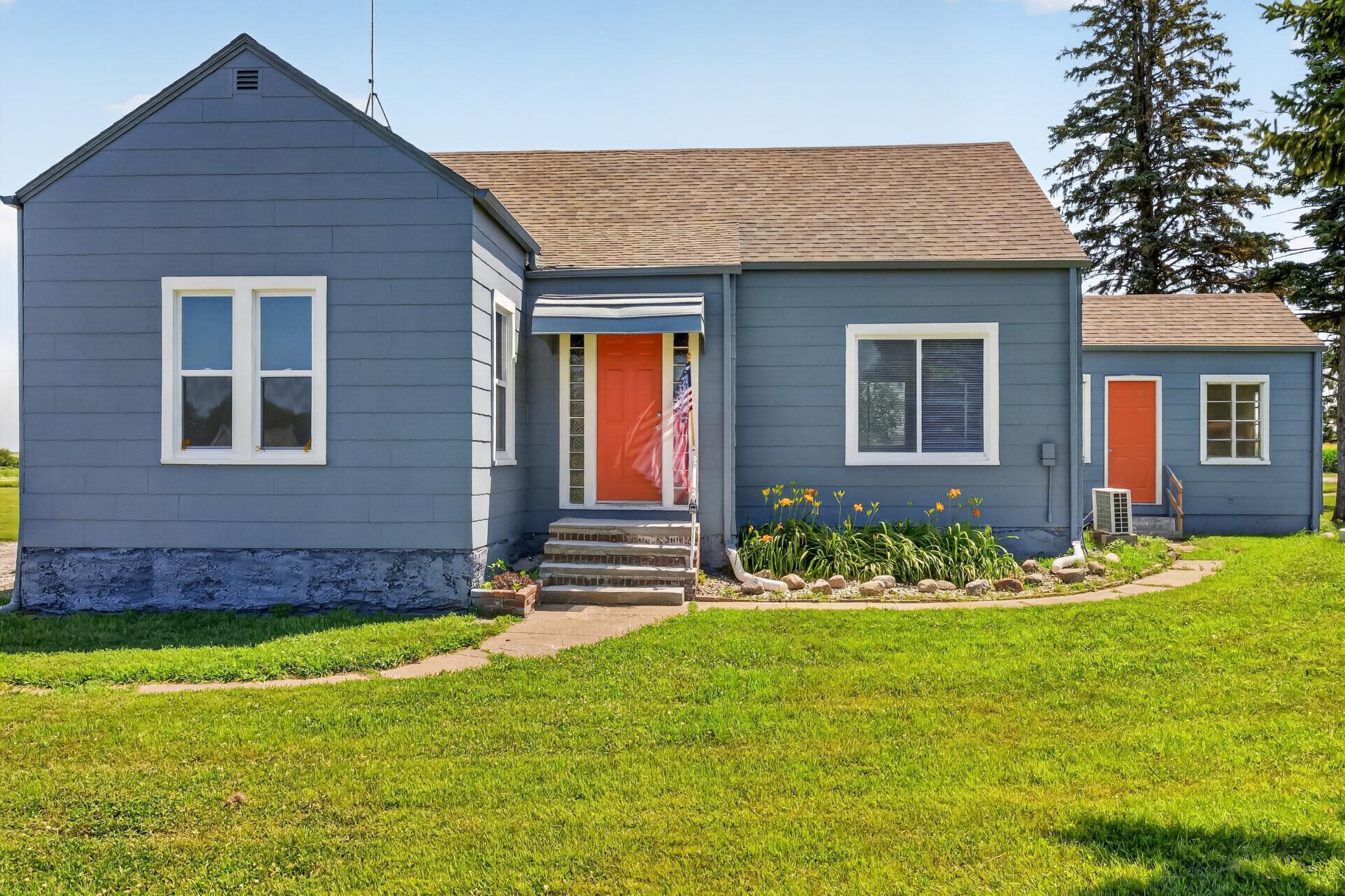 1304 130th Ave, Welcome, MN 56181