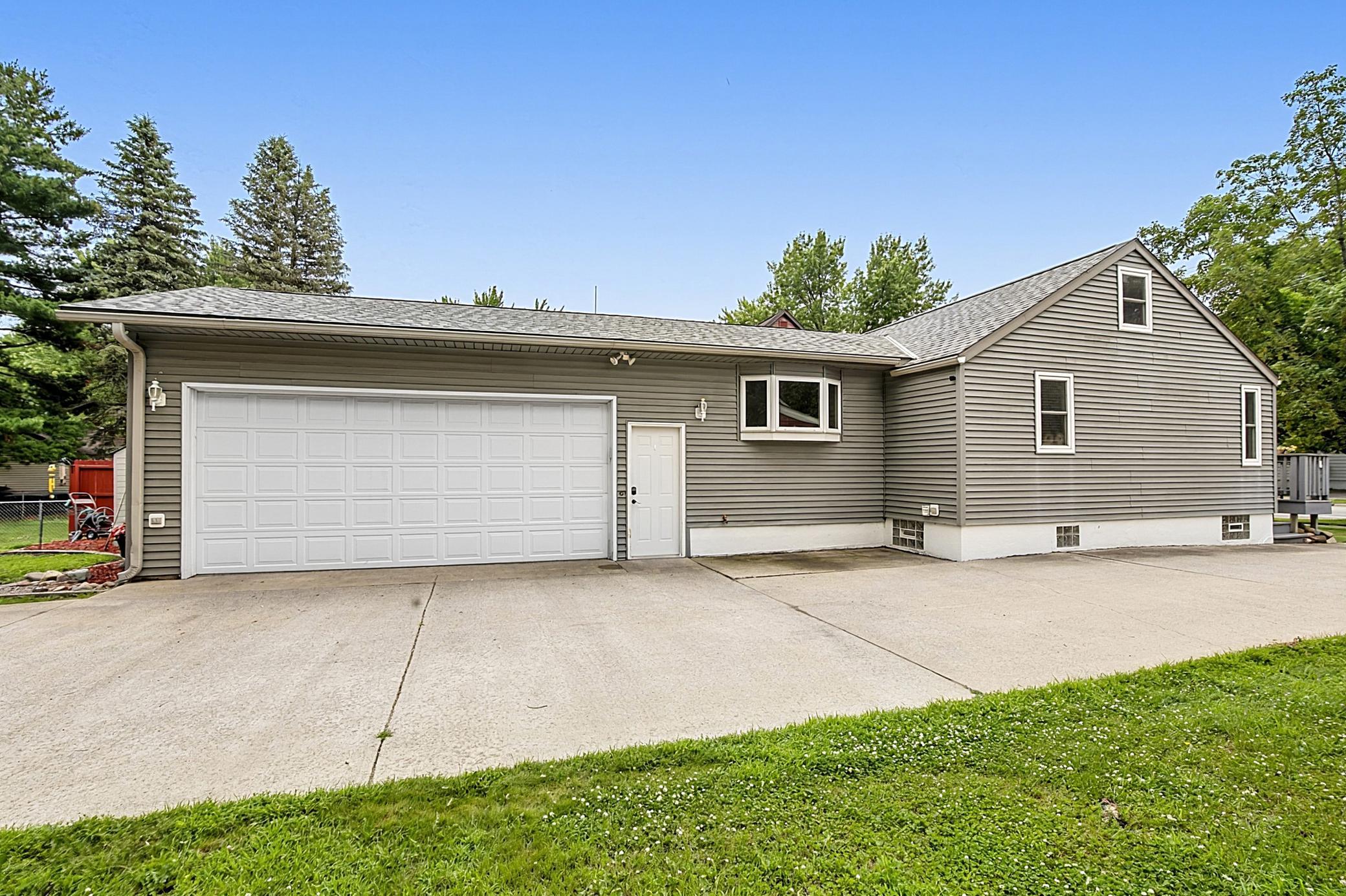412 Red River Ave S, Cold Spring, MN 56320