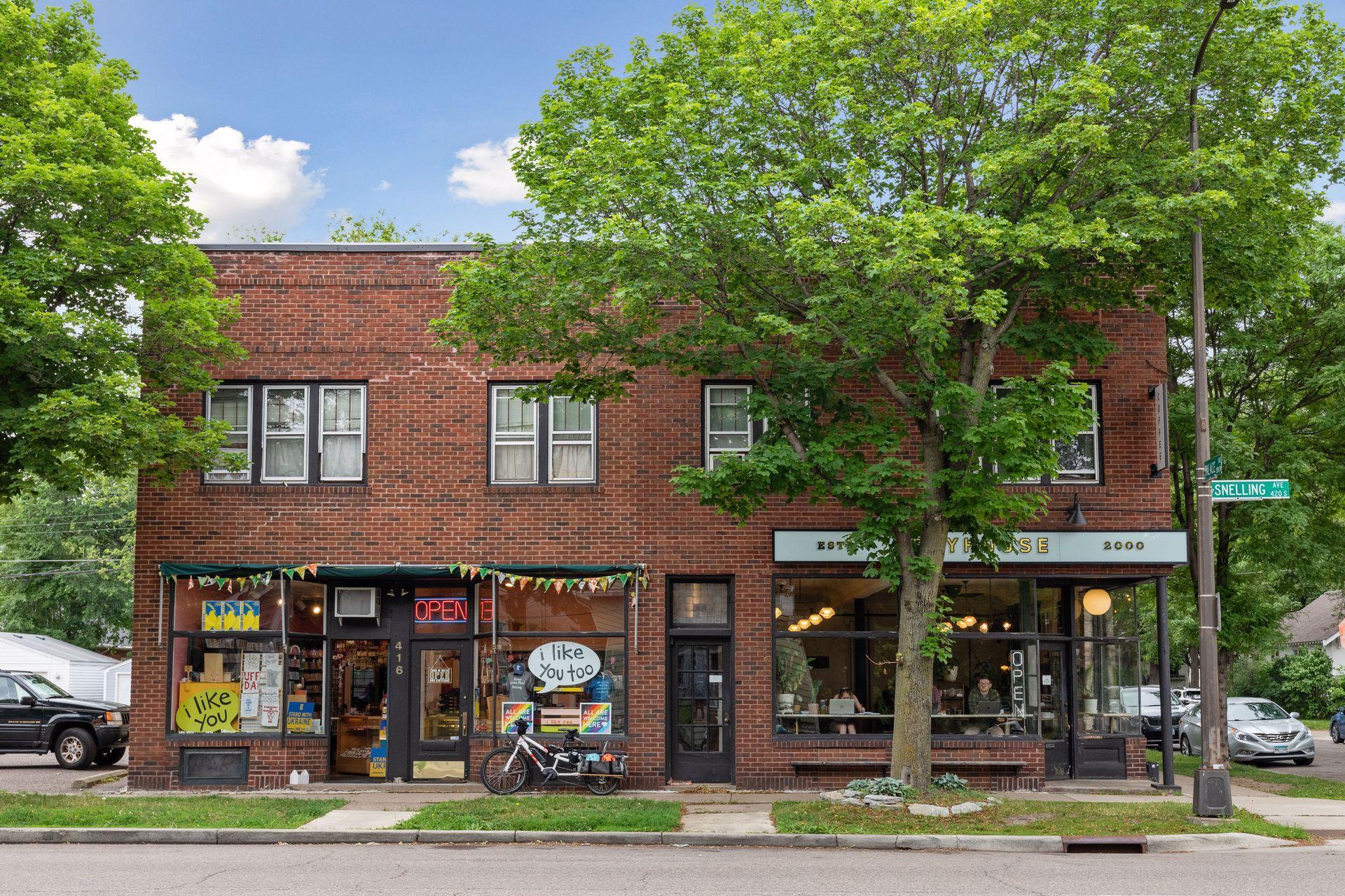707 Hamline Ave S, Saint Paul, MN 55116