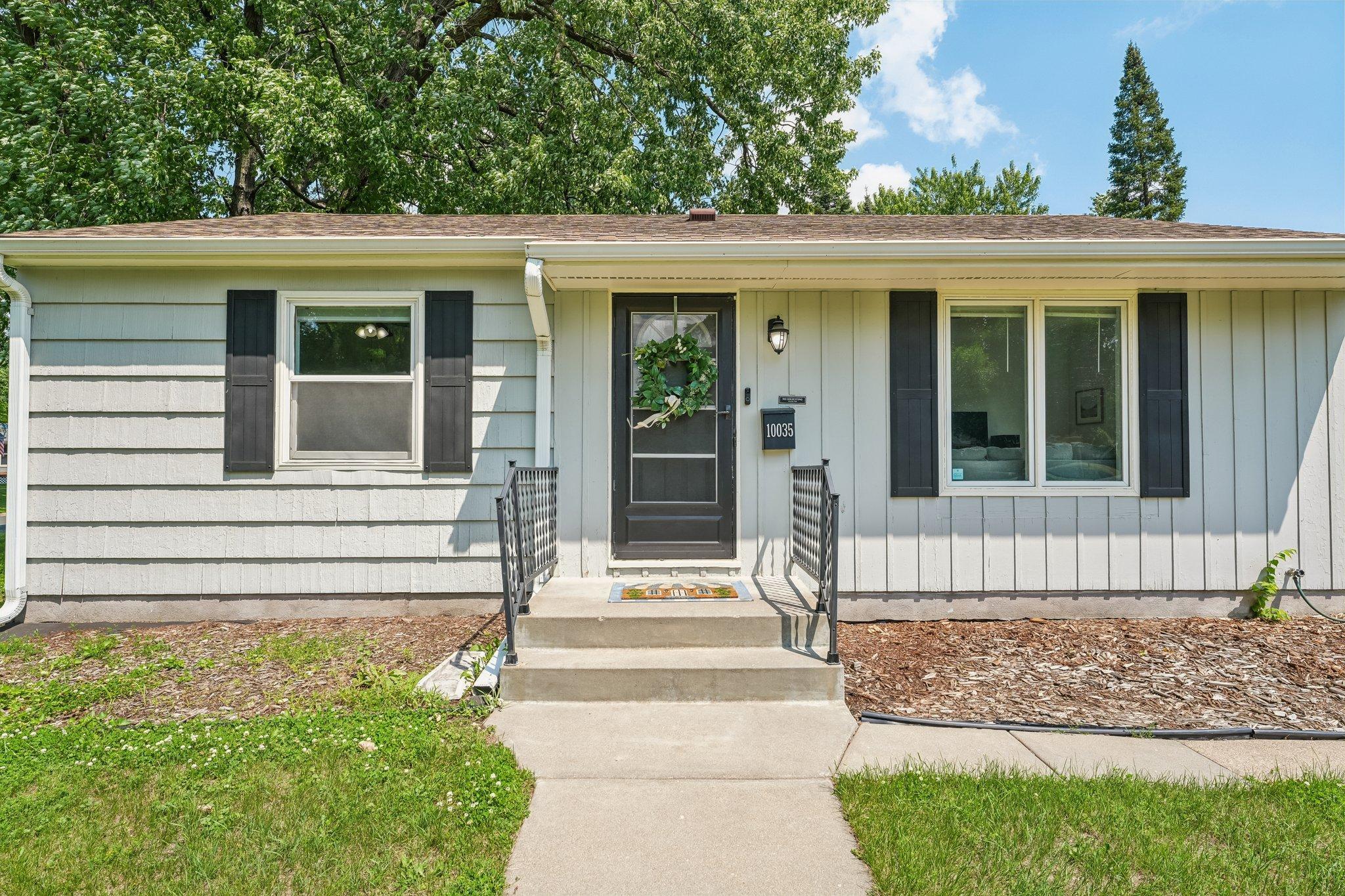10035 3rd Ave S, Bloomington, MN 55420